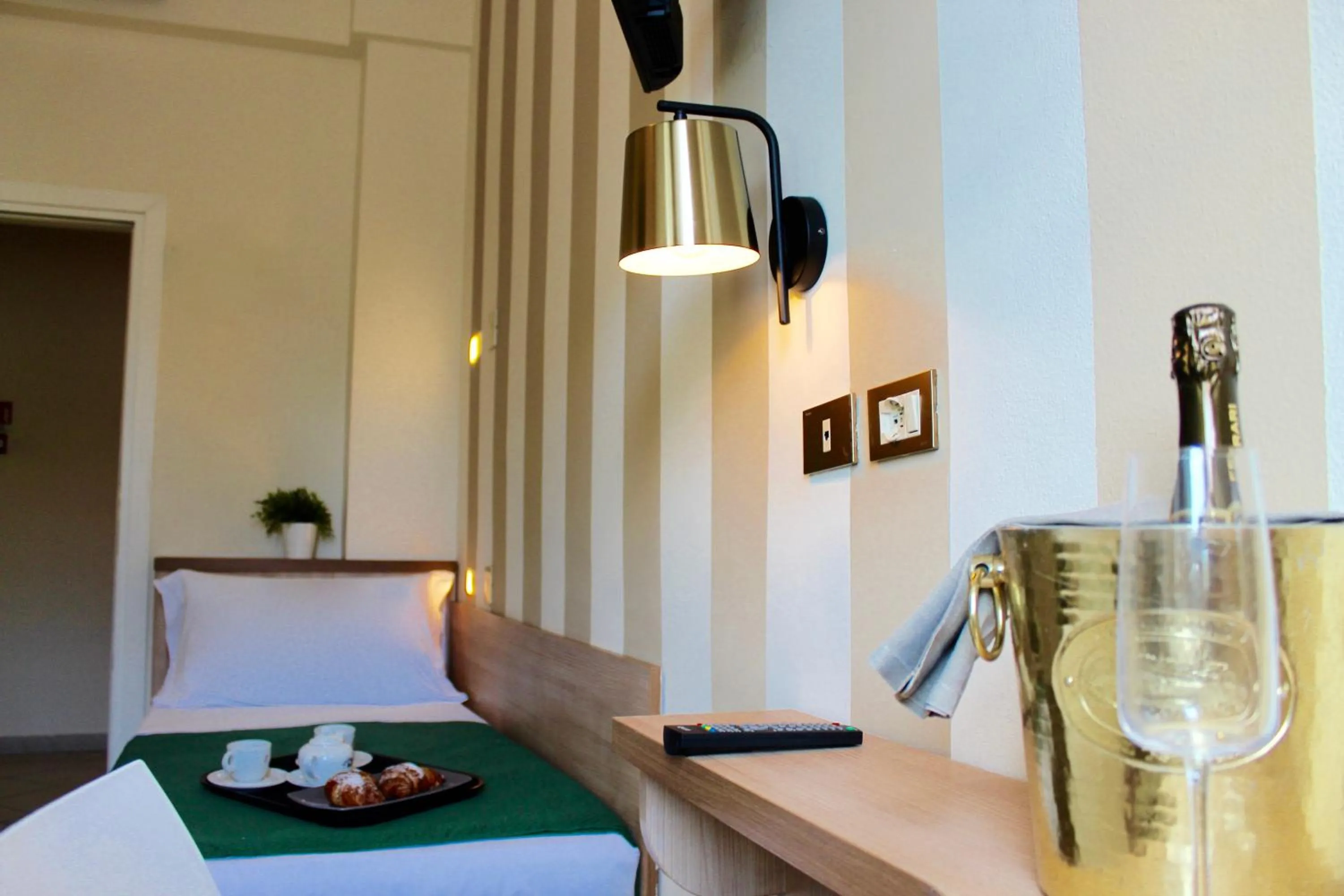 Bedroom in King Hotel