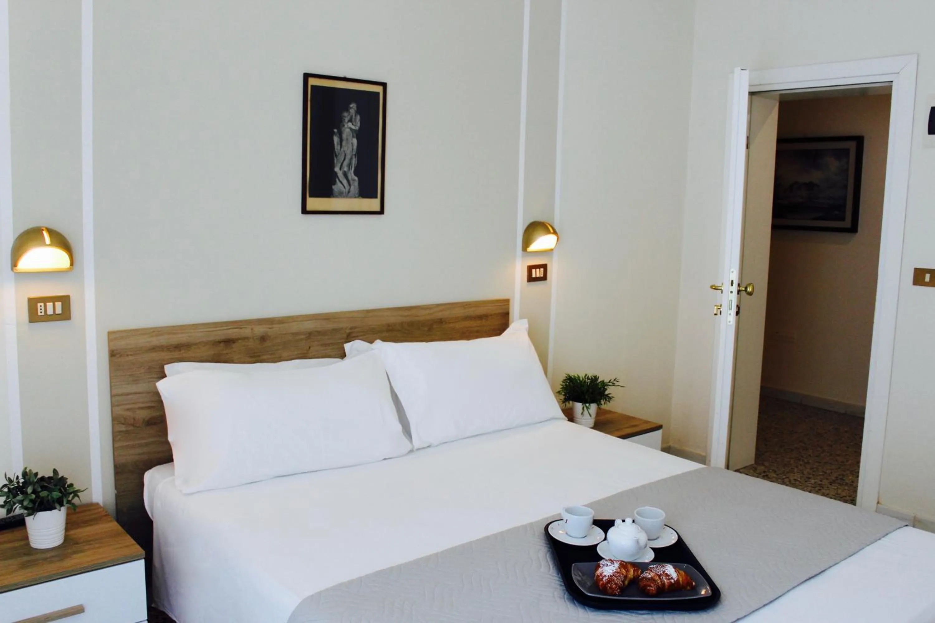 Bedroom in King Hotel