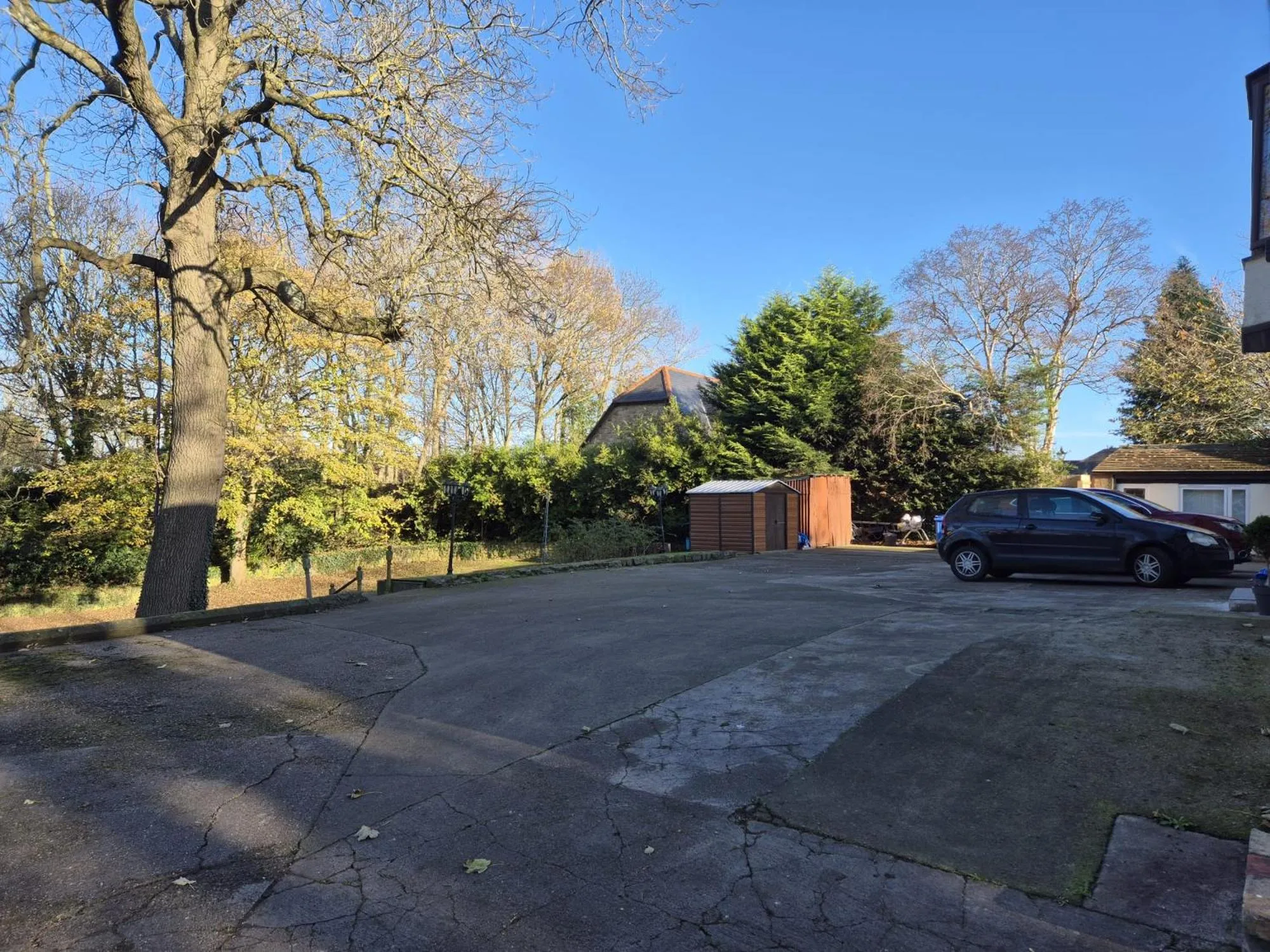 Garden view in Quarrie House