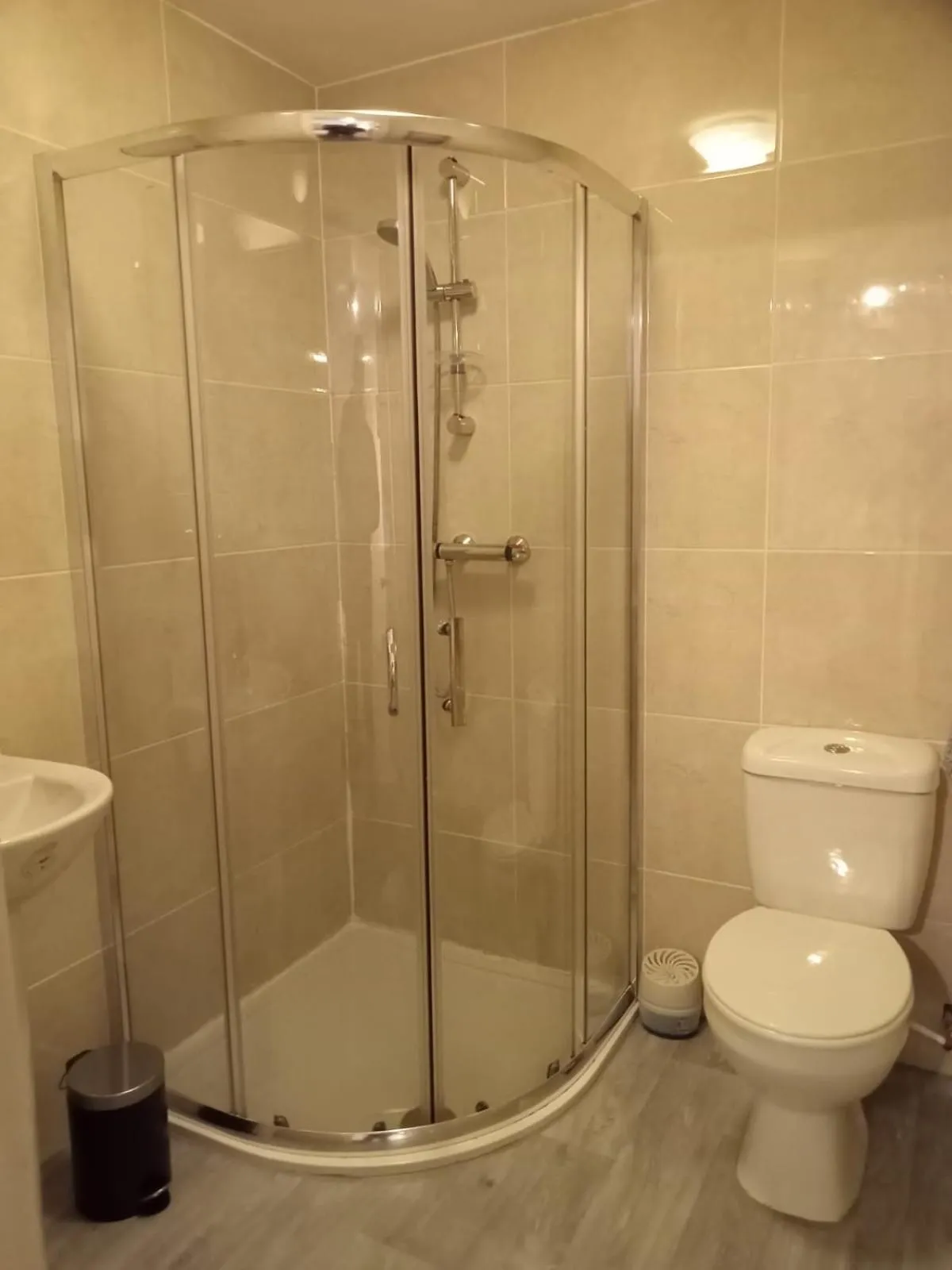 Shower in Quarrie House