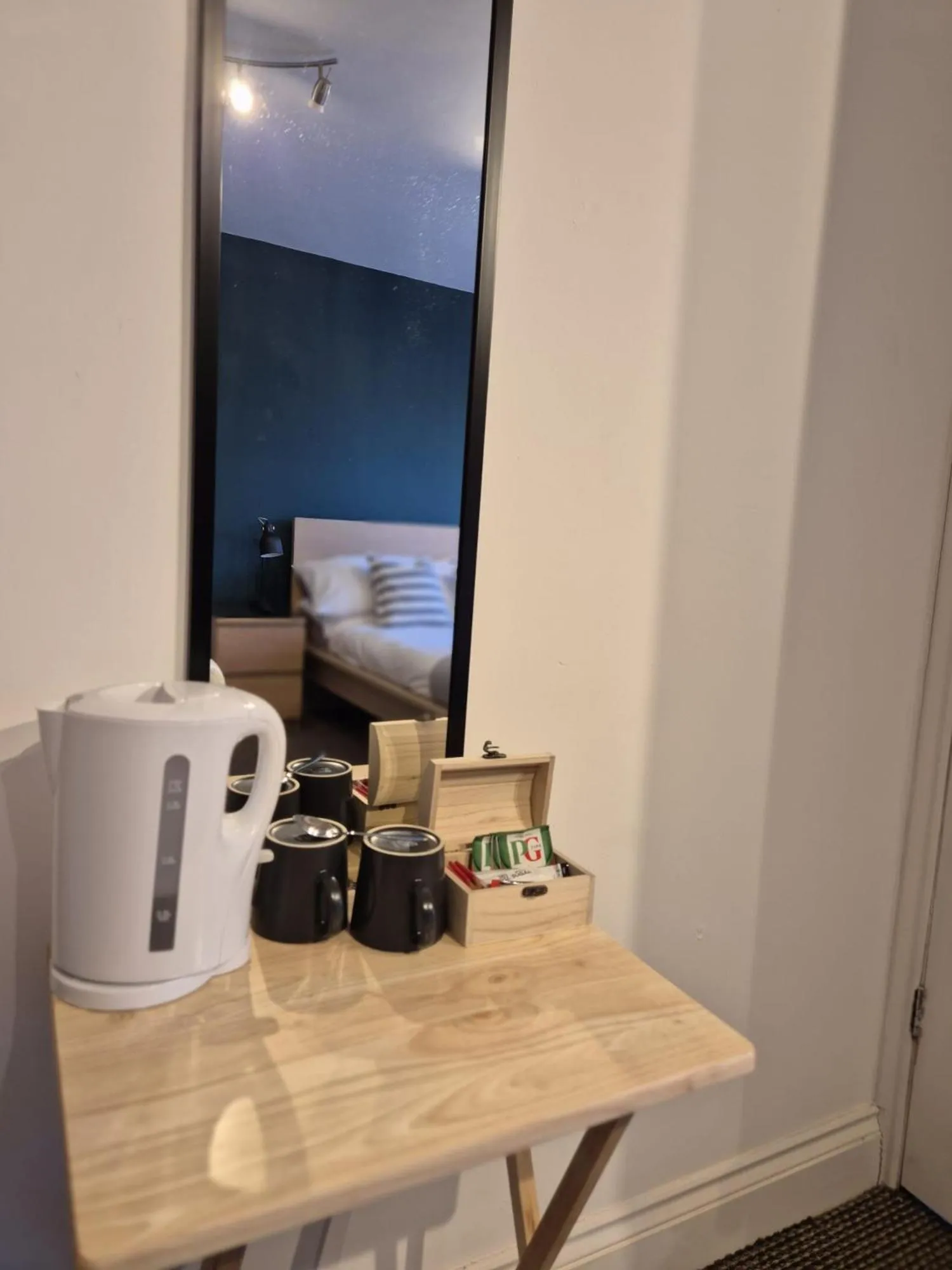 Coffee/tea facilities in Quarrie House