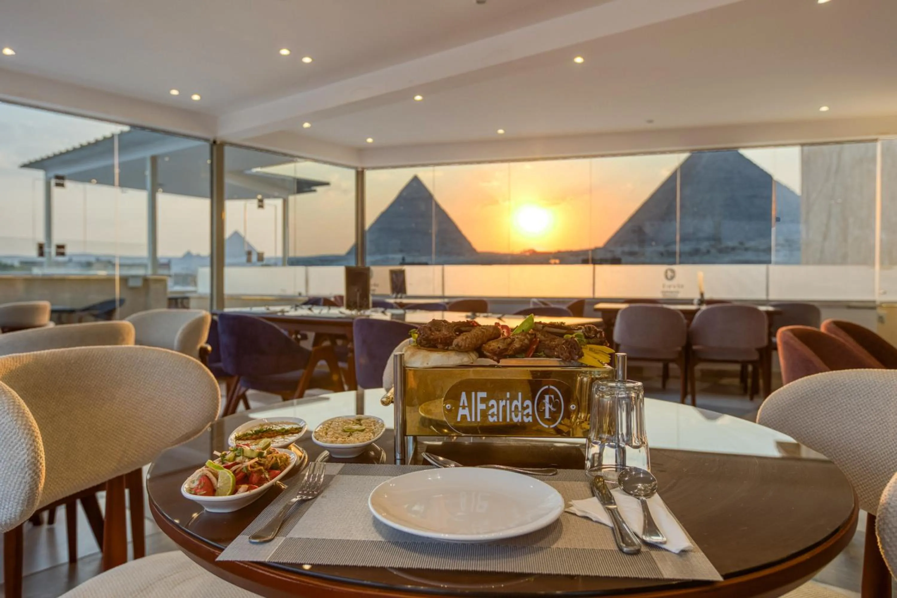 Restaurant/places to eat in AL Farida Boutique Pyramids