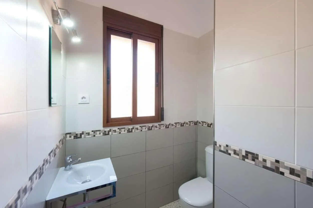 Bathroom in Villa Ambar - PlusHolidays