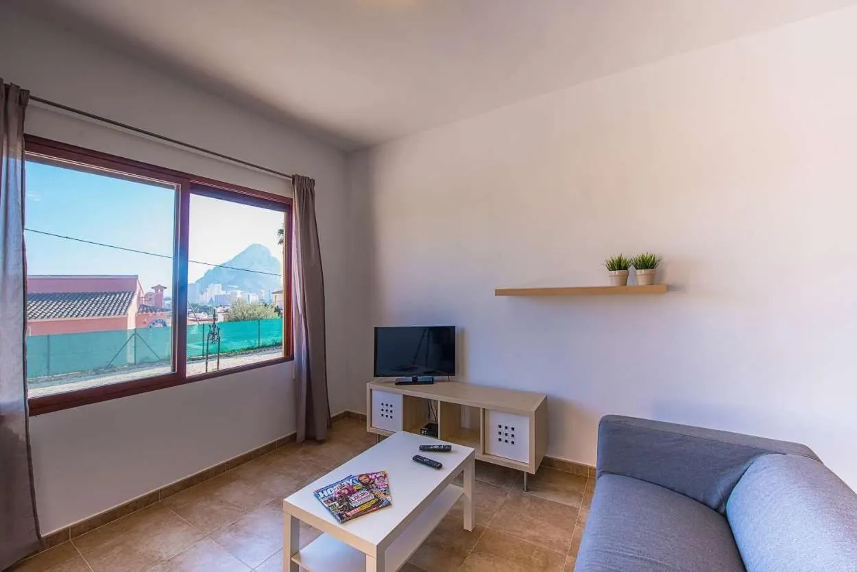 Communal lounge/ TV room in Villa Ambar - PlusHolidays