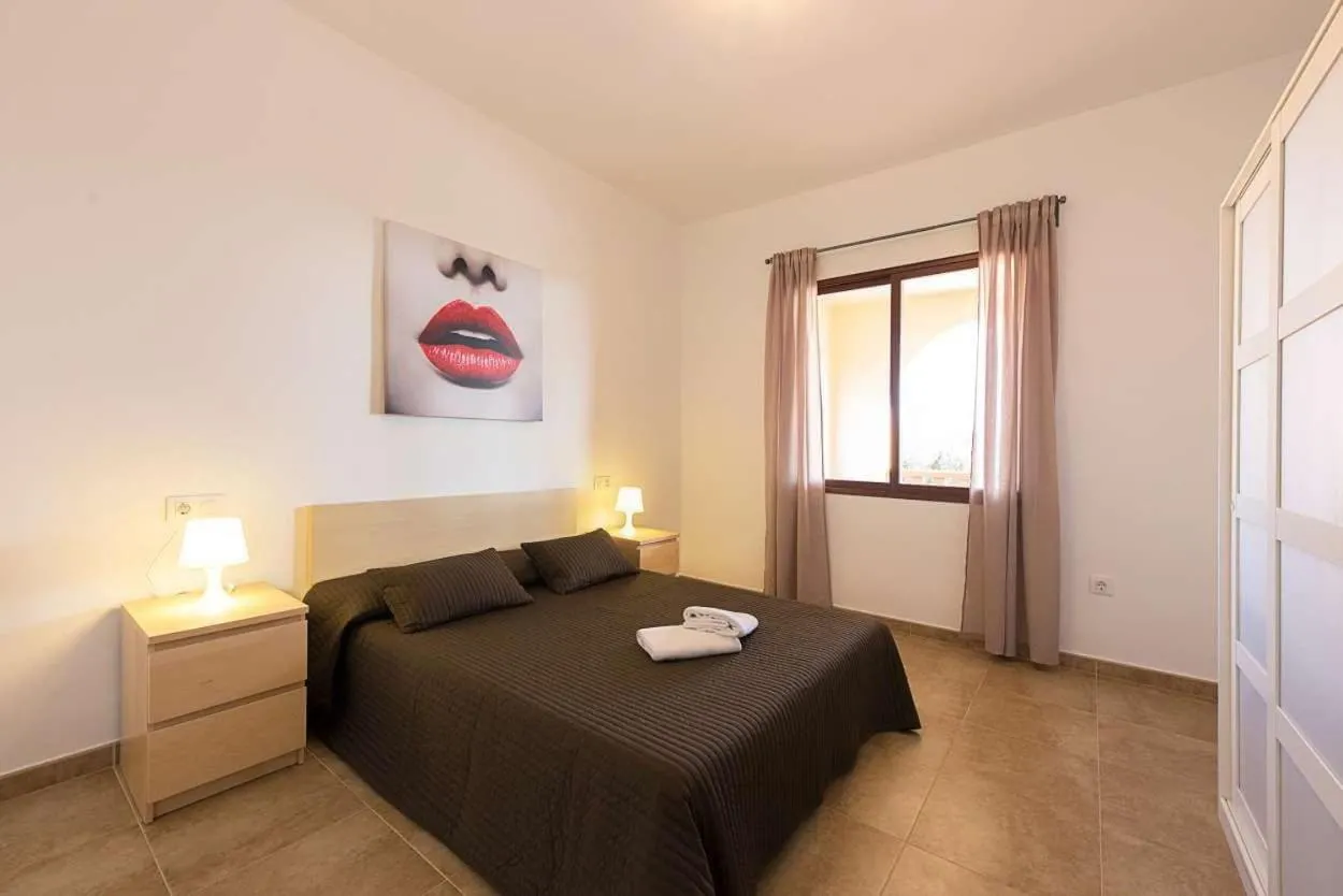 Bed in Villa Ambar - PlusHolidays