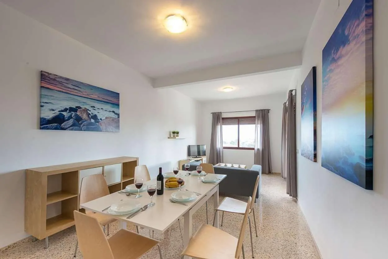 Dining area in Villa Ambar - PlusHolidays