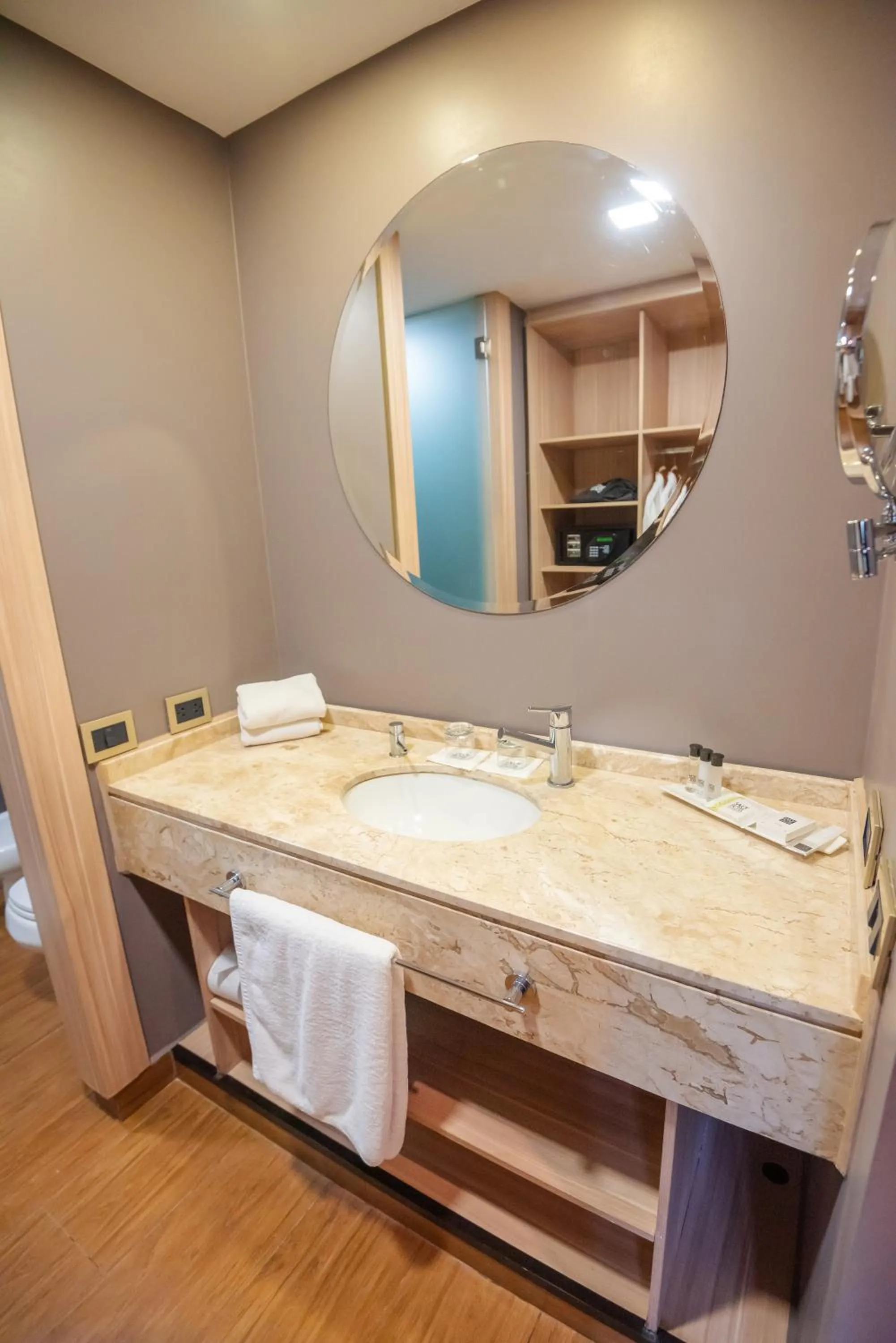 Savoy Hotel Encarnación