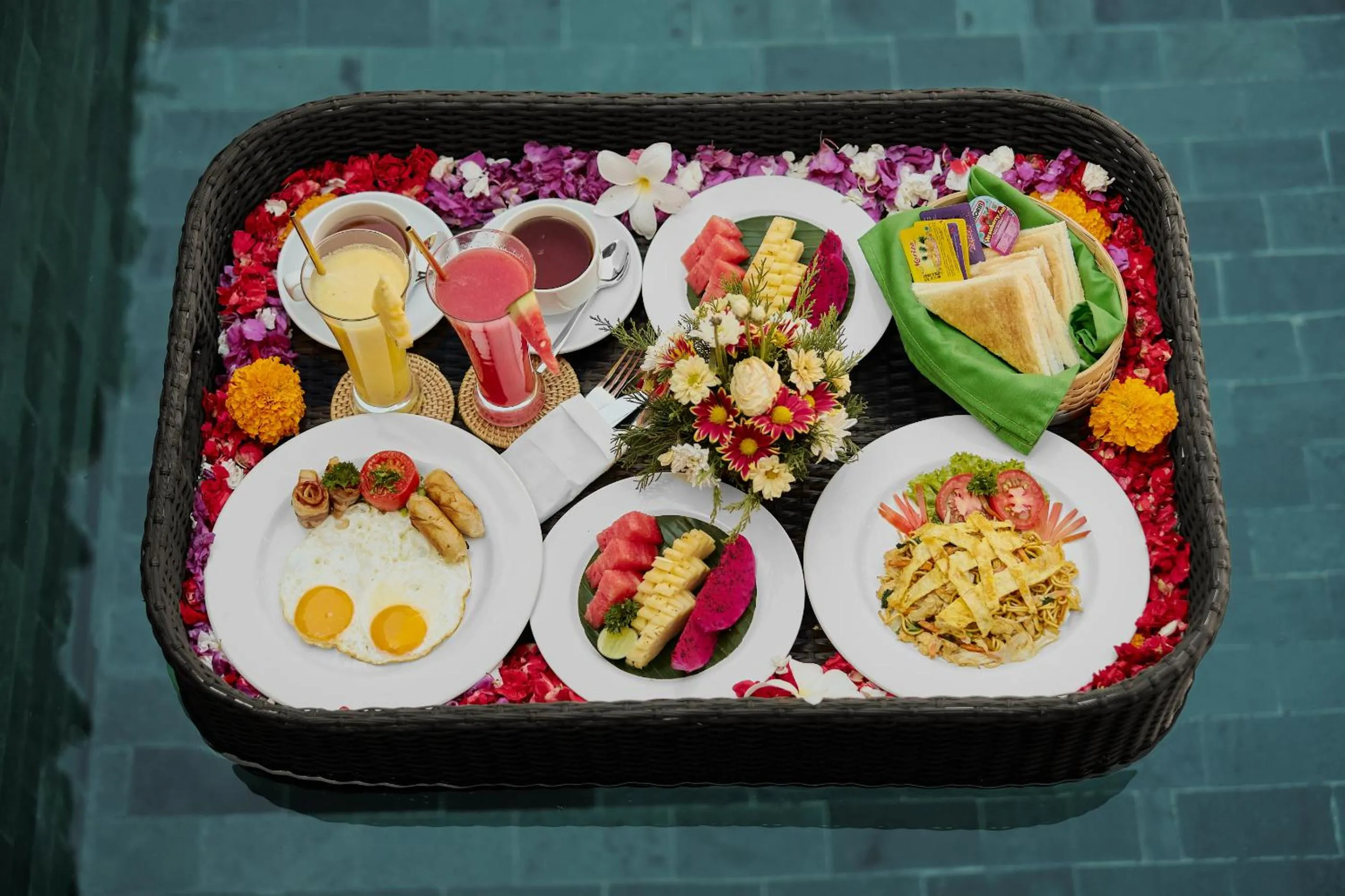 Food and drinks in Astala Ubud Villa