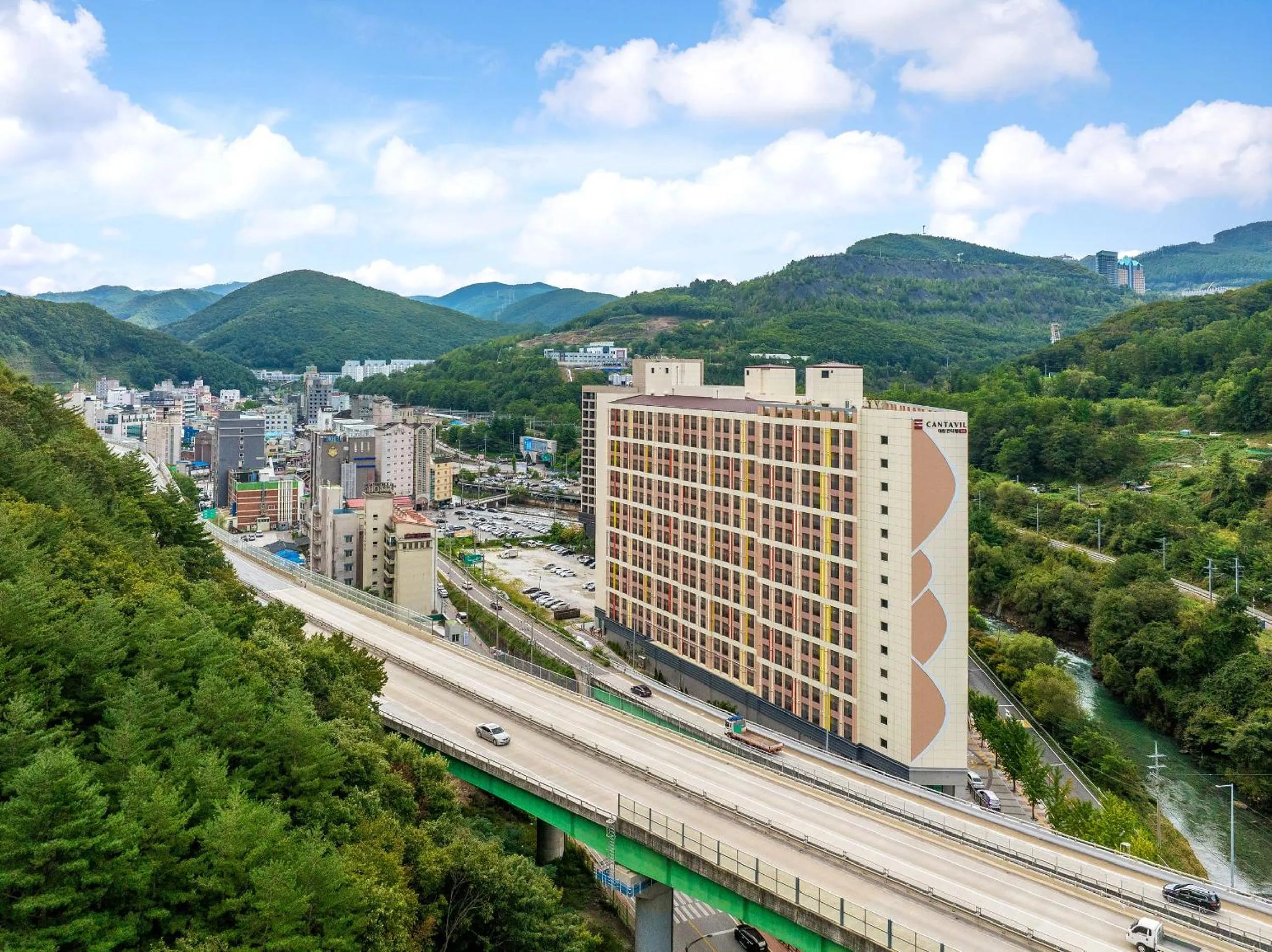Facade/entrance in Ariari Hotel