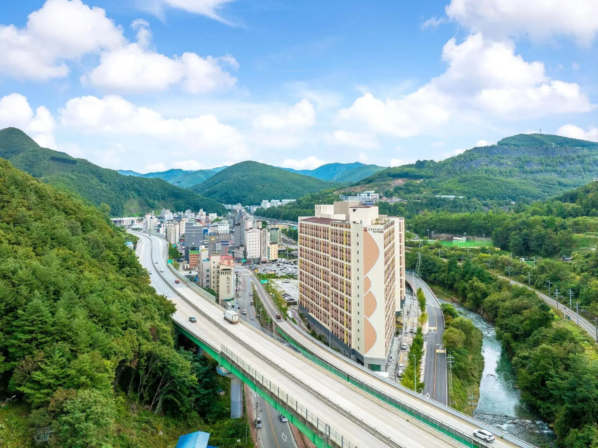 Facade/entrance in Ariari Hotel Facade/entrance in Ariari Hotel