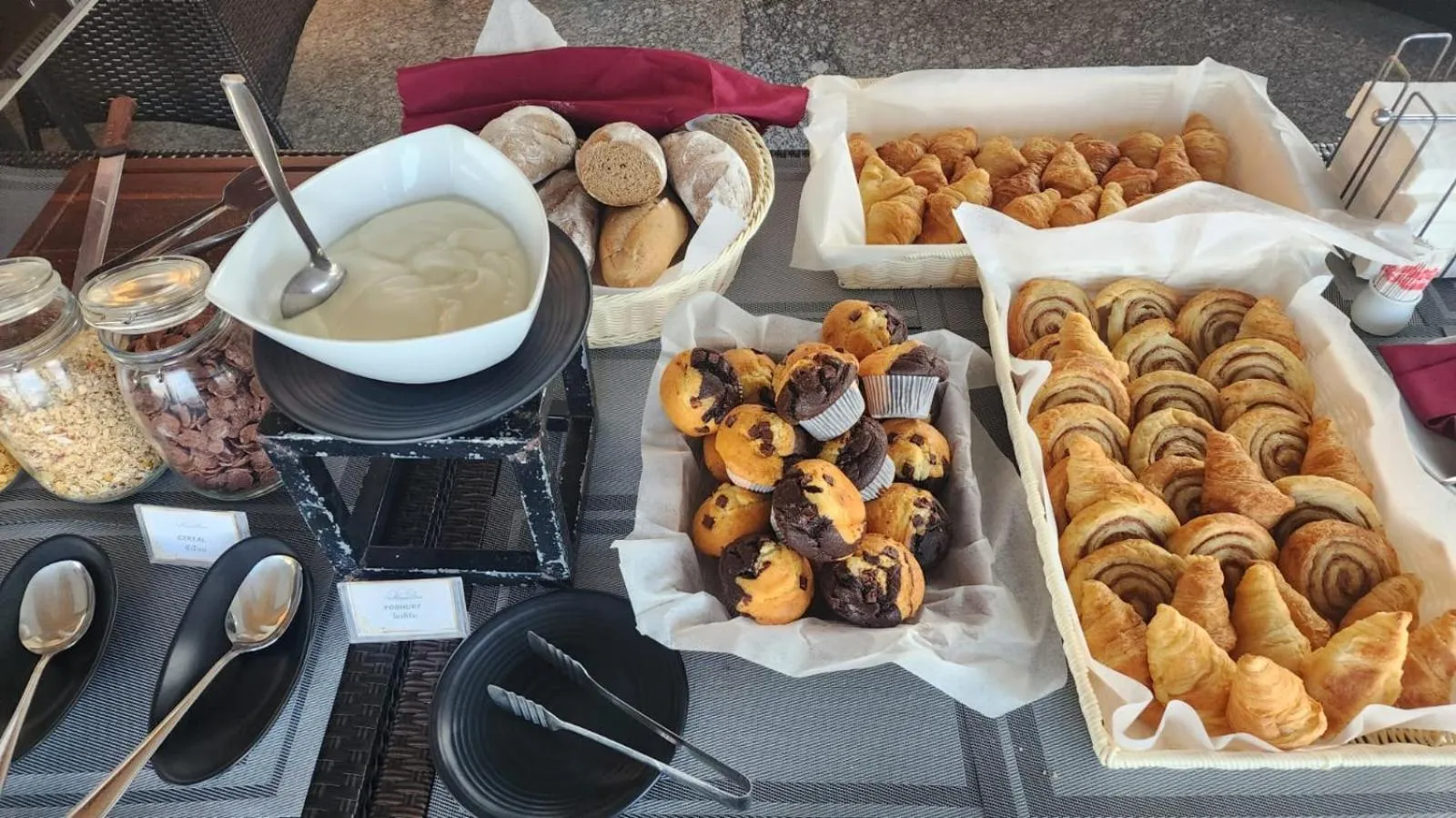 Breakfast in Sunset Emily Villas & Rooms