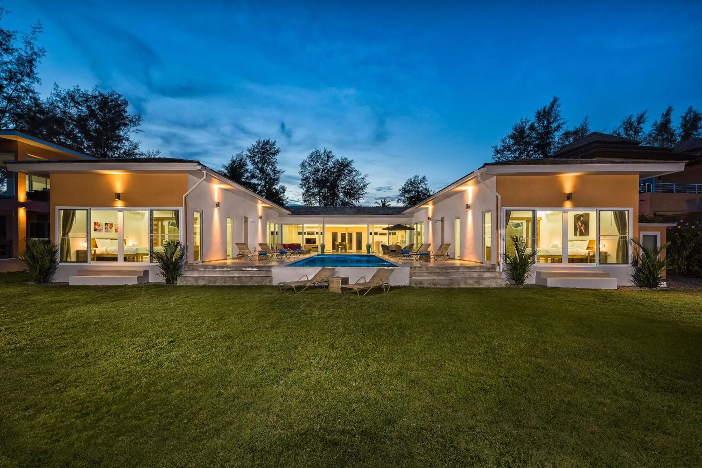 Property building in Sunset Emily Villas & Rooms