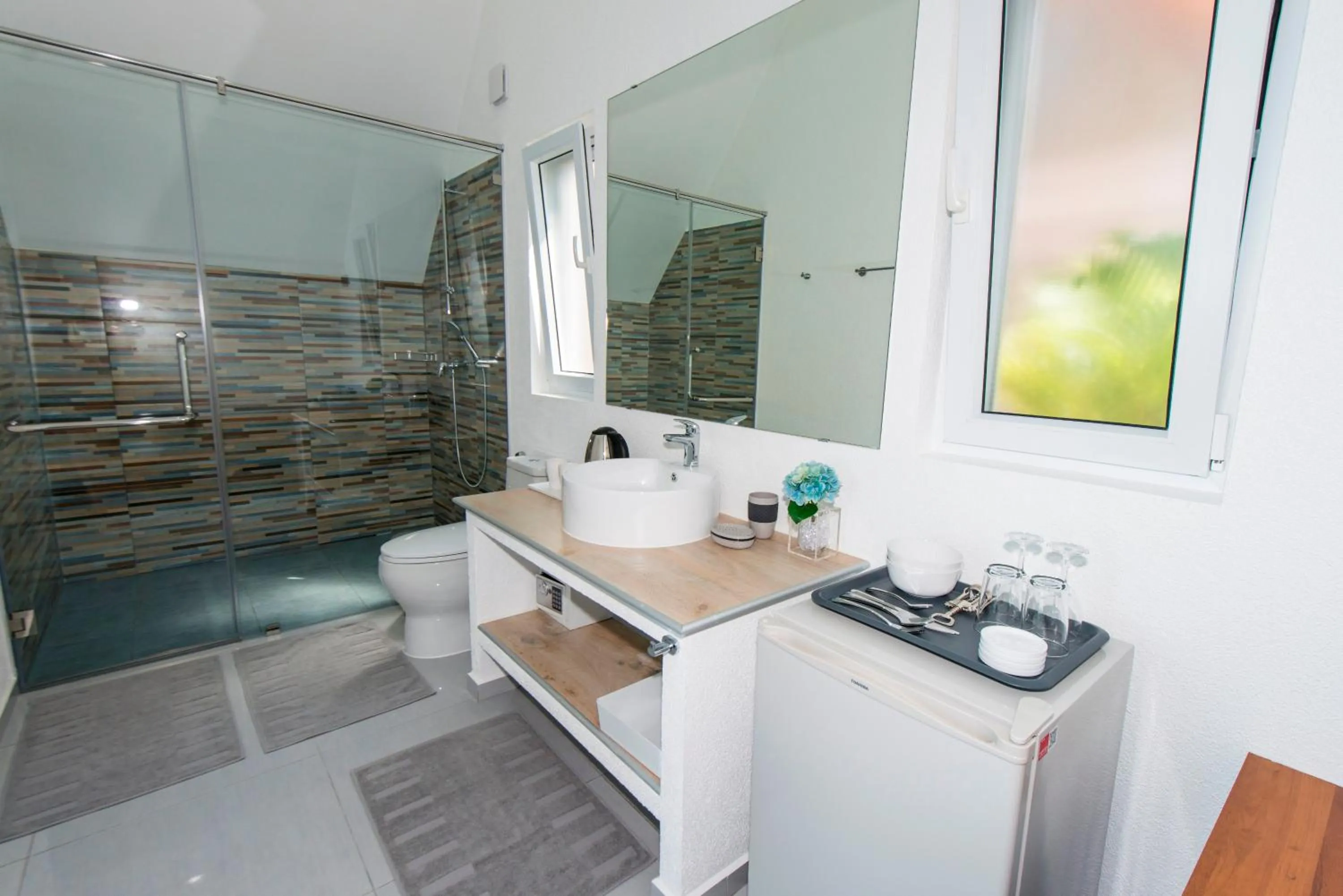 Bathroom in Sunset Emily Villas & Rooms