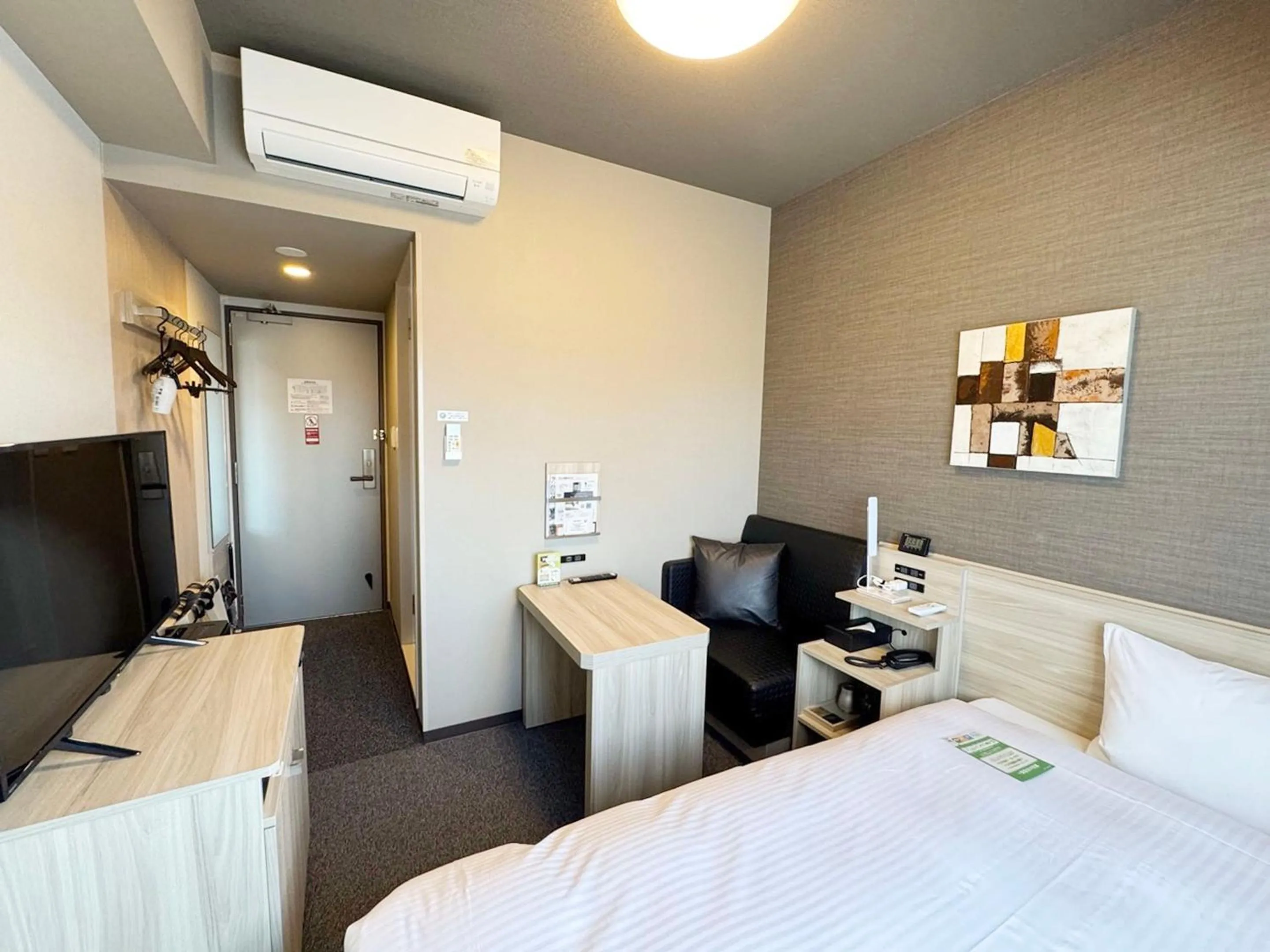Photo of the whole room, Bed in Hotel Route Inn Ginan -Kokudo 21 Gou-