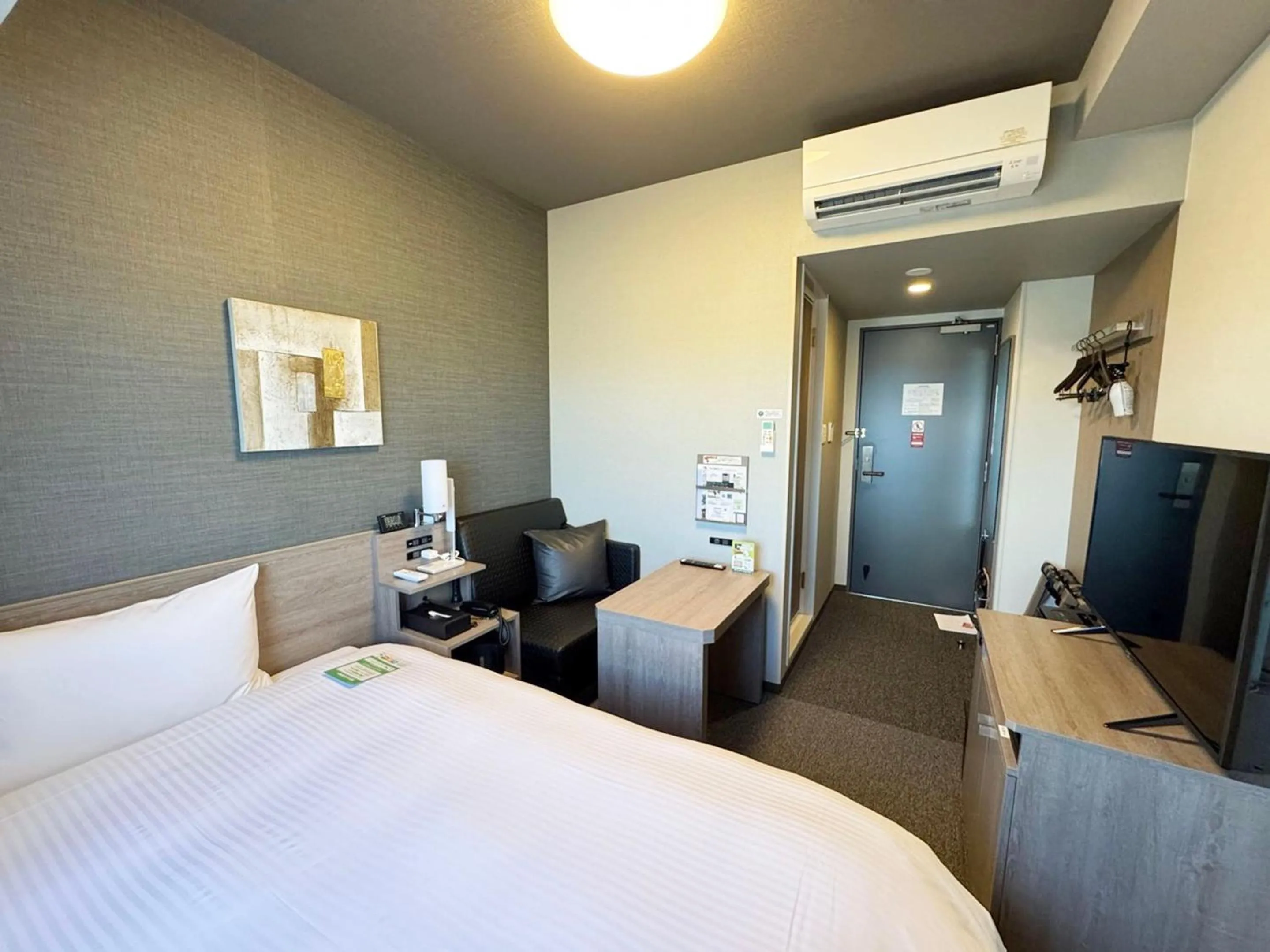 Photo of the whole room, Bed in Hotel Route Inn Ginan -Kokudo 21 Gou-