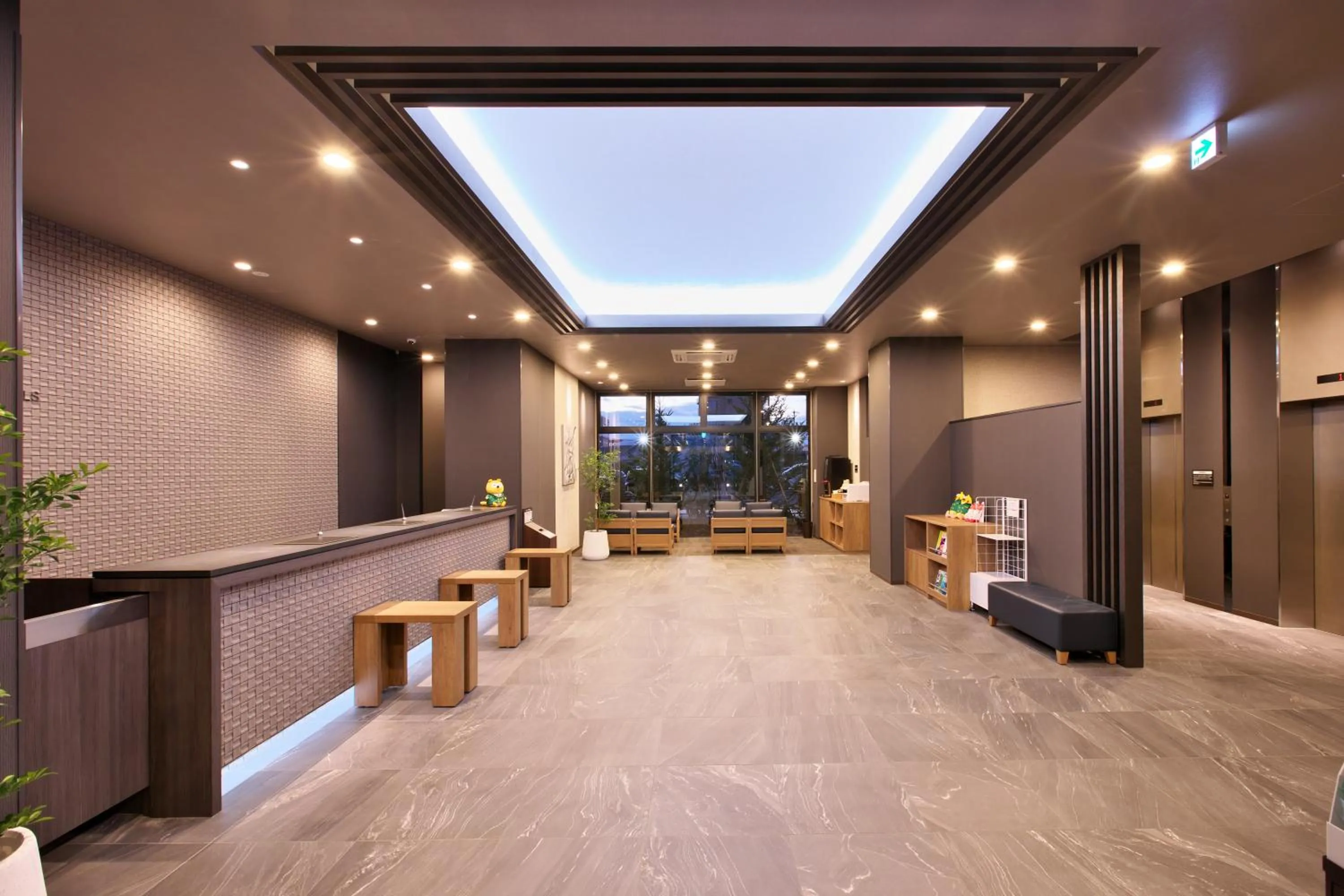 Lobby or reception in Hotel Route Inn Ginan -Kokudo 21 Gou-