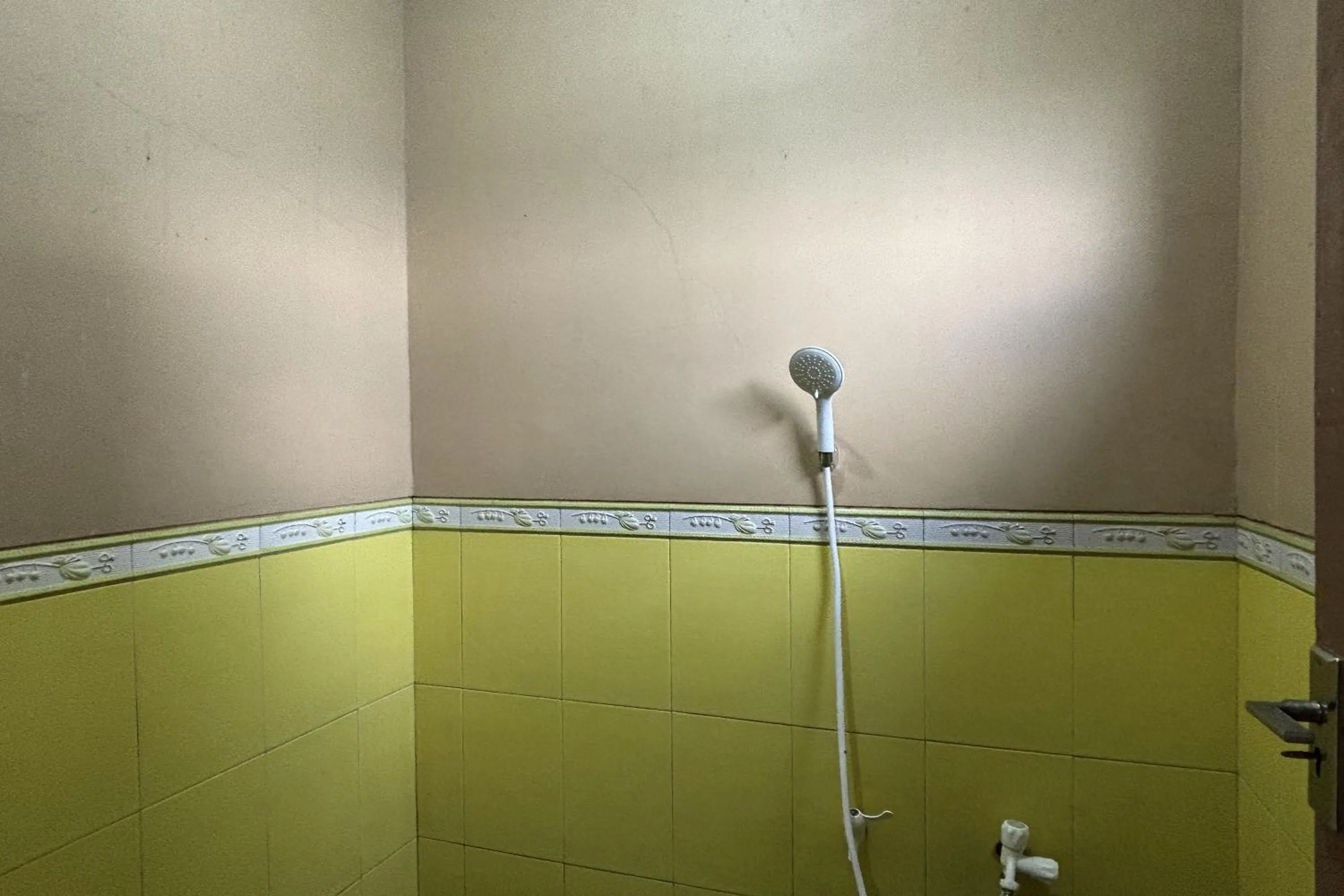 Shower in Puncak Darajat Highland