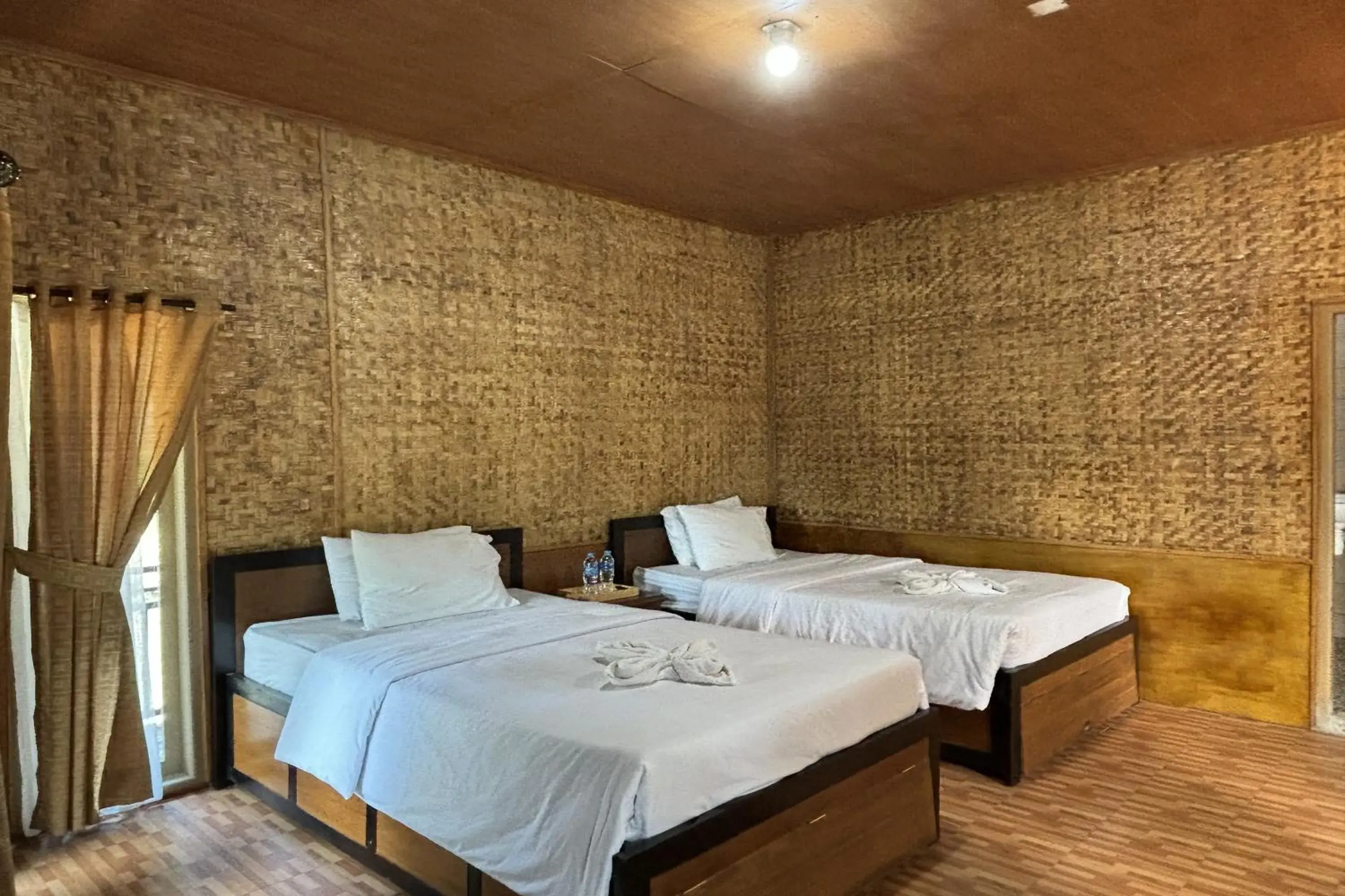 Budget Twin Room in Puncak Darajat Highland Budget Twin Room in Puncak Darajat Highland