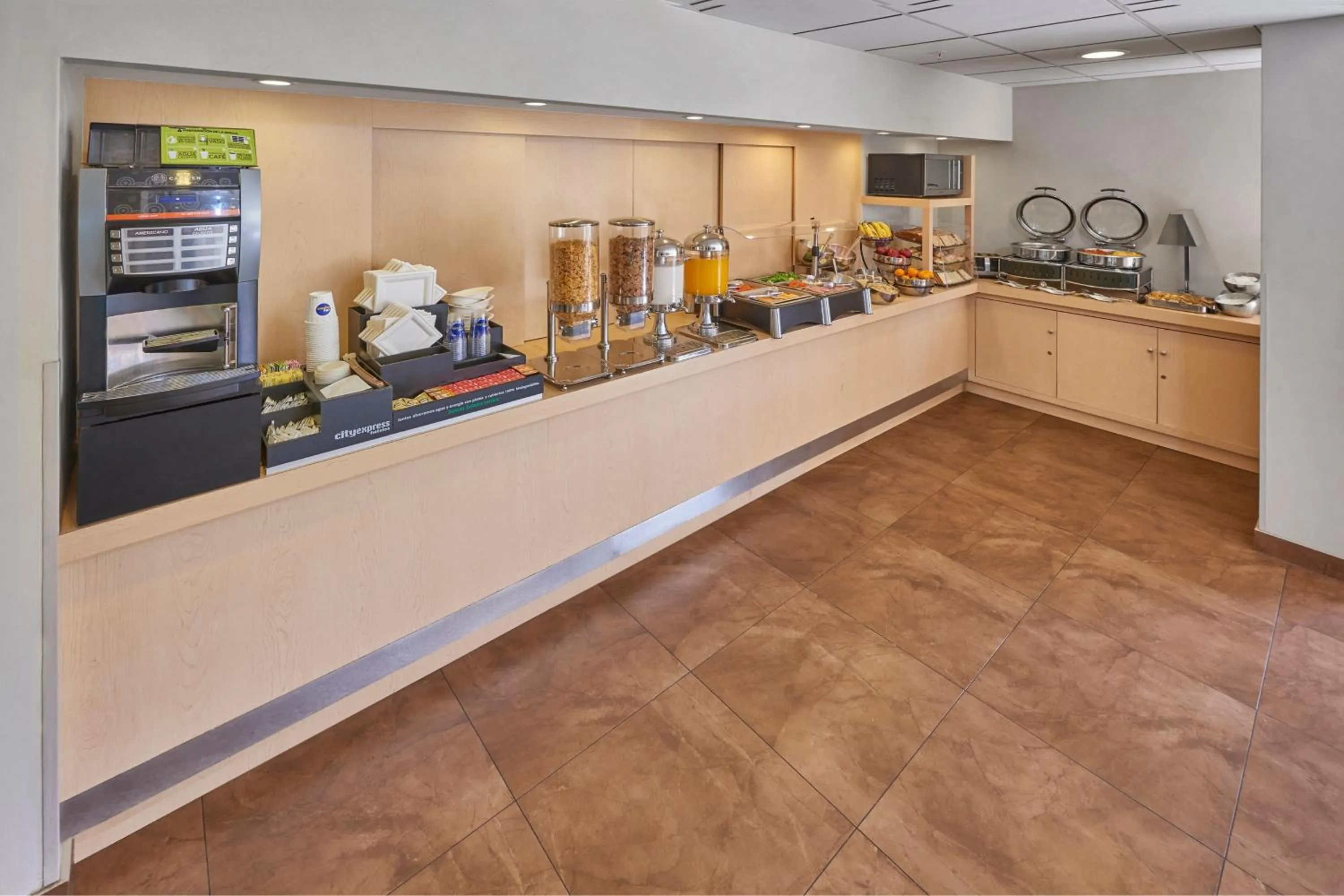 Breakfast in City Express by Marriott Apizaco