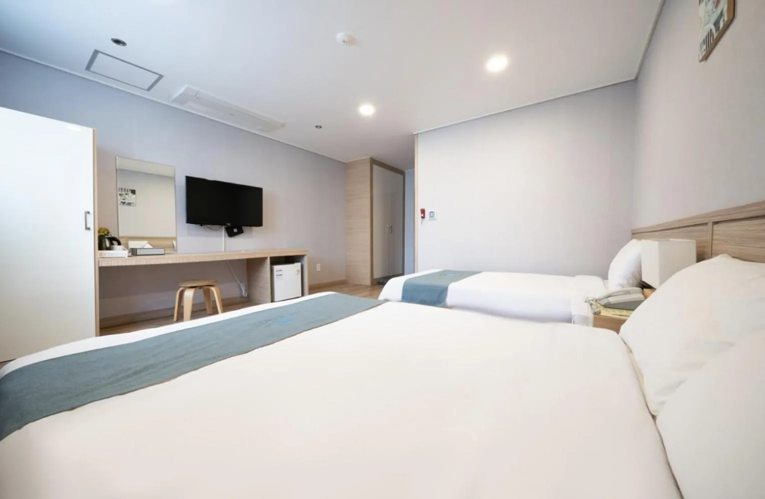 Bed in Blue Mountain Hotel