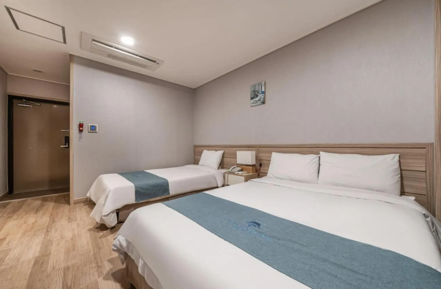 Bed in Blue Mountain Hotel