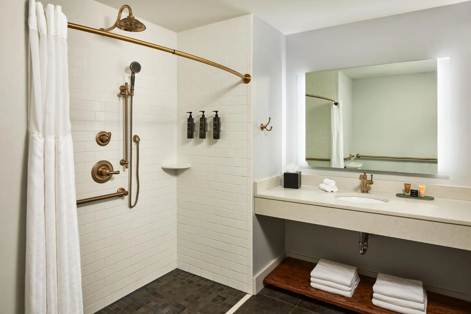 Bathroom in St James Hotel Selma