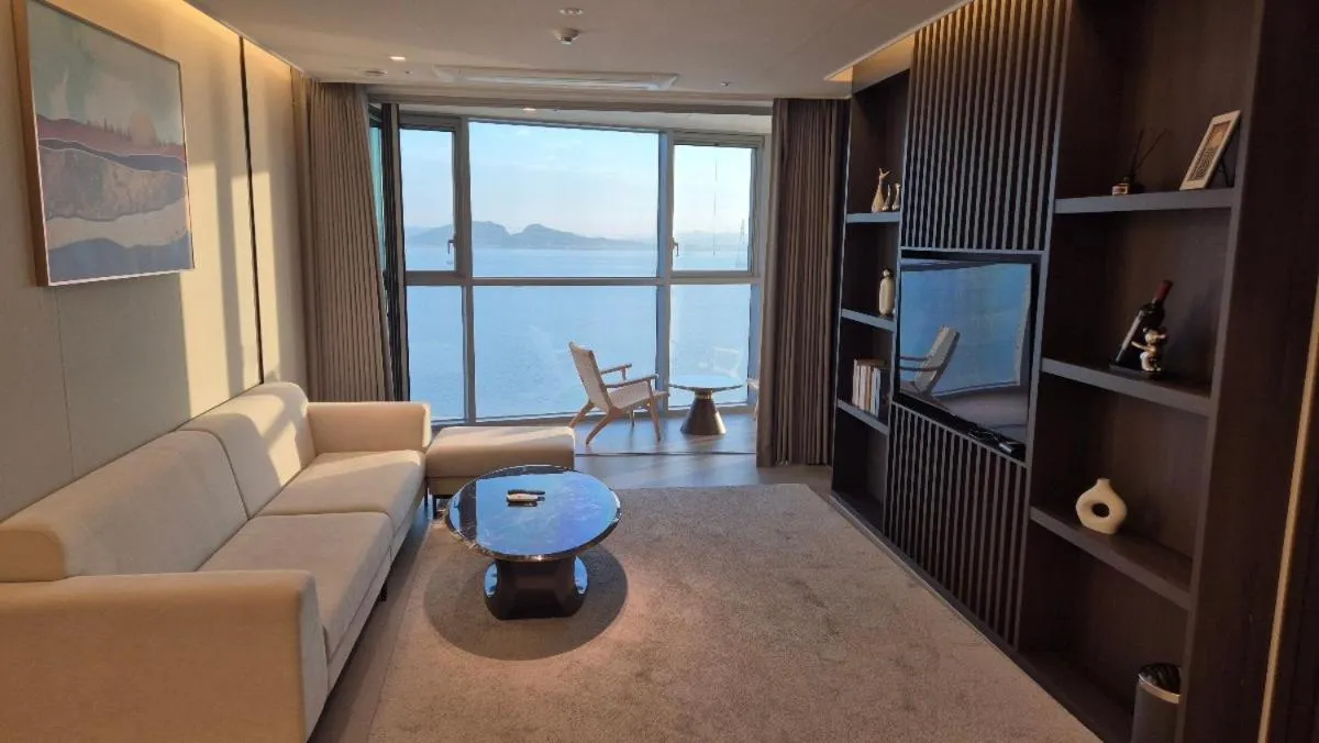 Living room in WAVEM HOTEL East