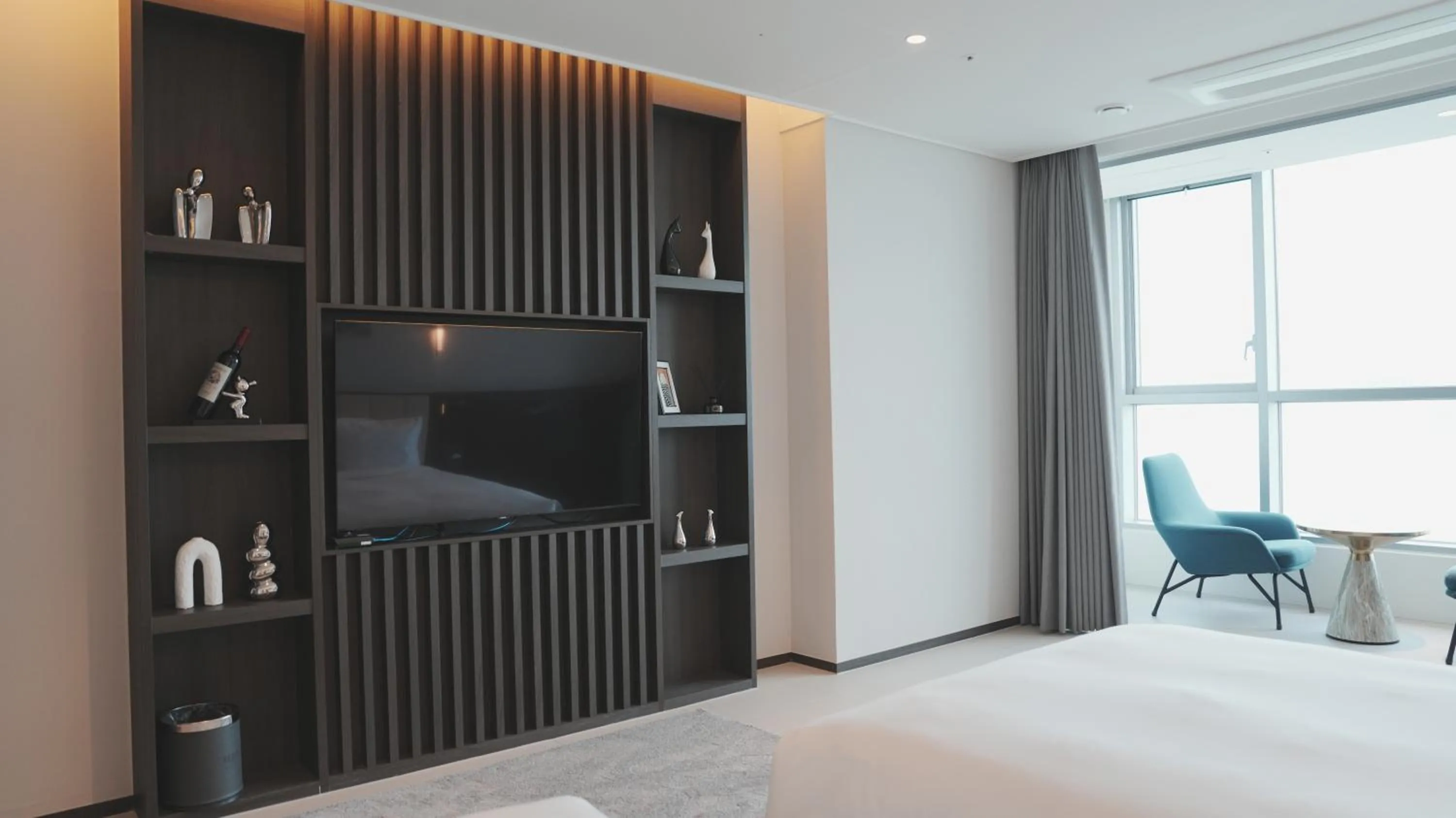 Bedroom, Bed in WAVEM HOTEL East