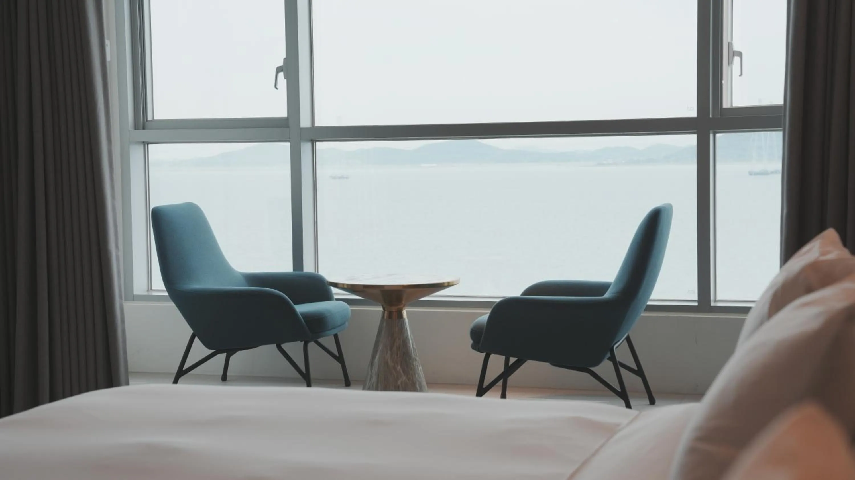 Bedroom in WAVEM HOTEL East