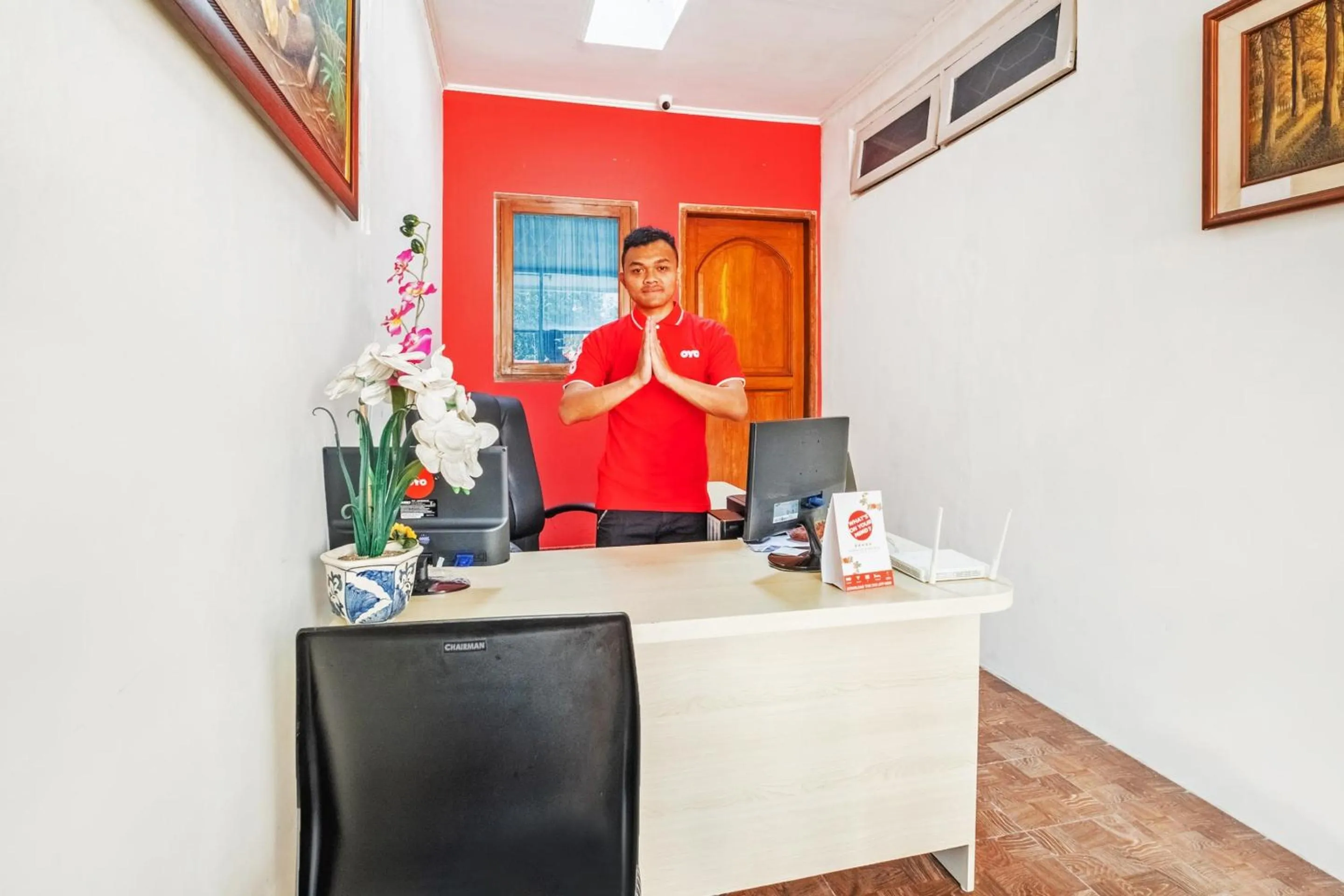 Lobby or reception in Hotel O Sudirman Guesthouse Syariah