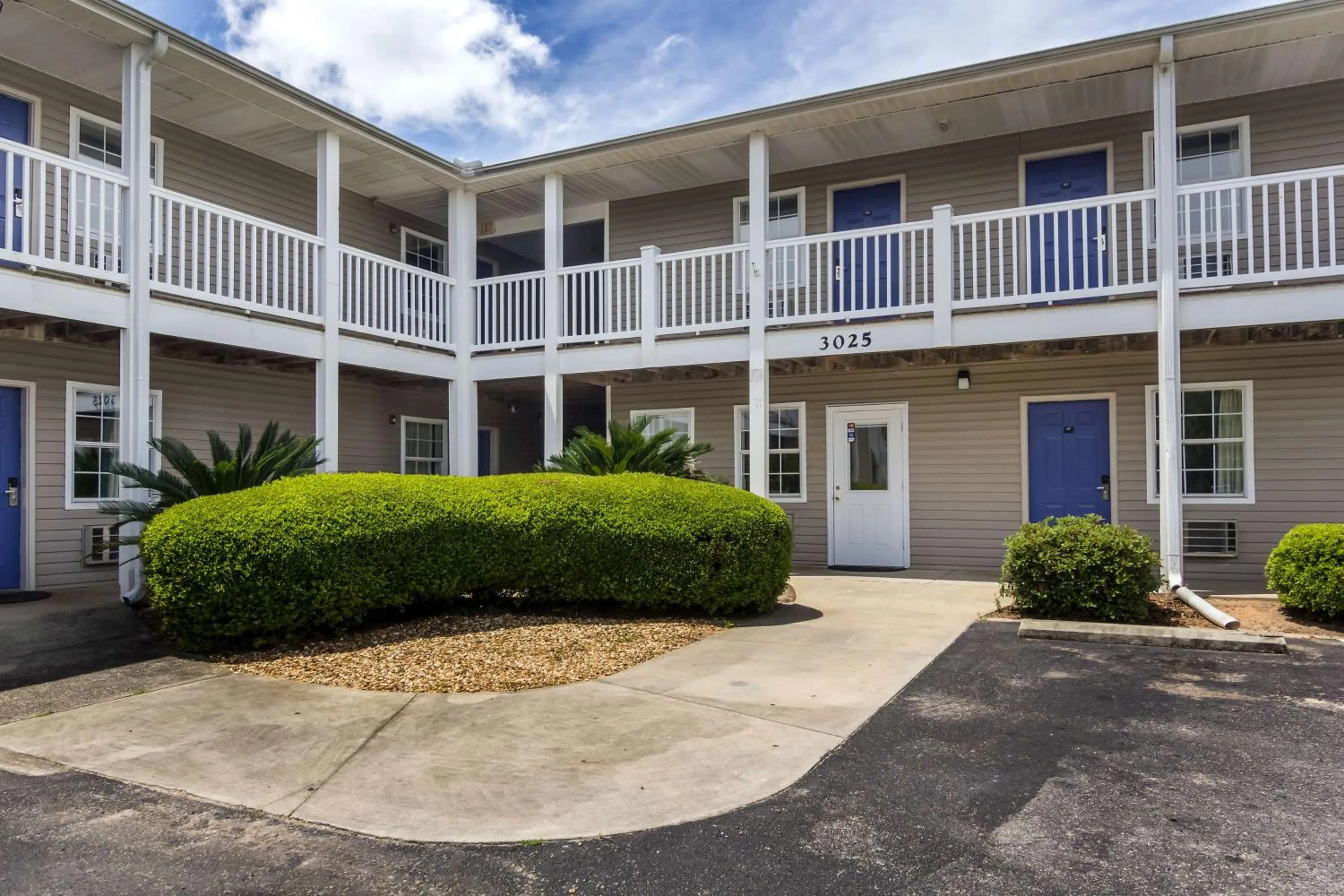 Property building in Motel 6-Gulf Shores, AL