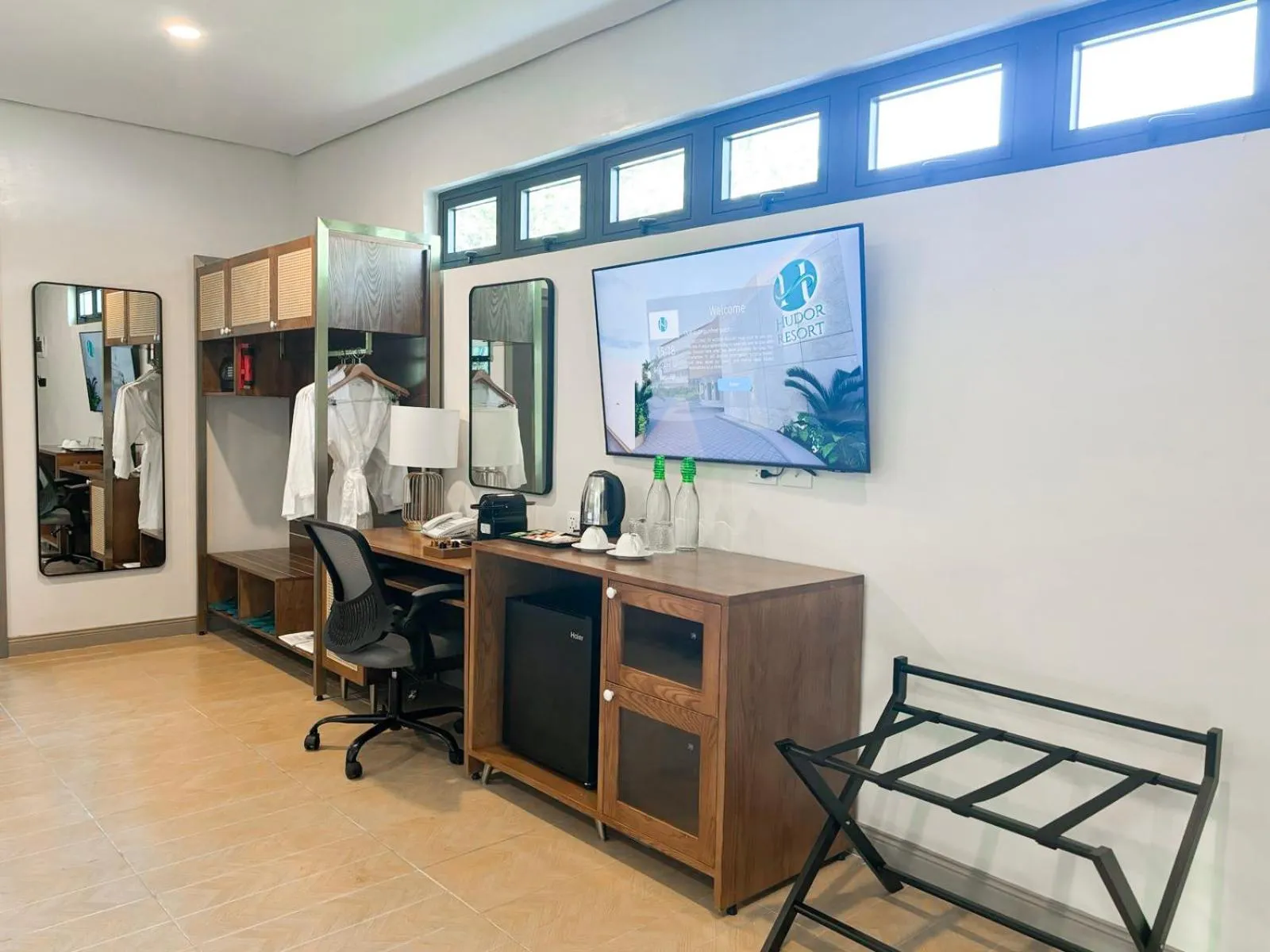 Hudor Resort - Bauang, La Union