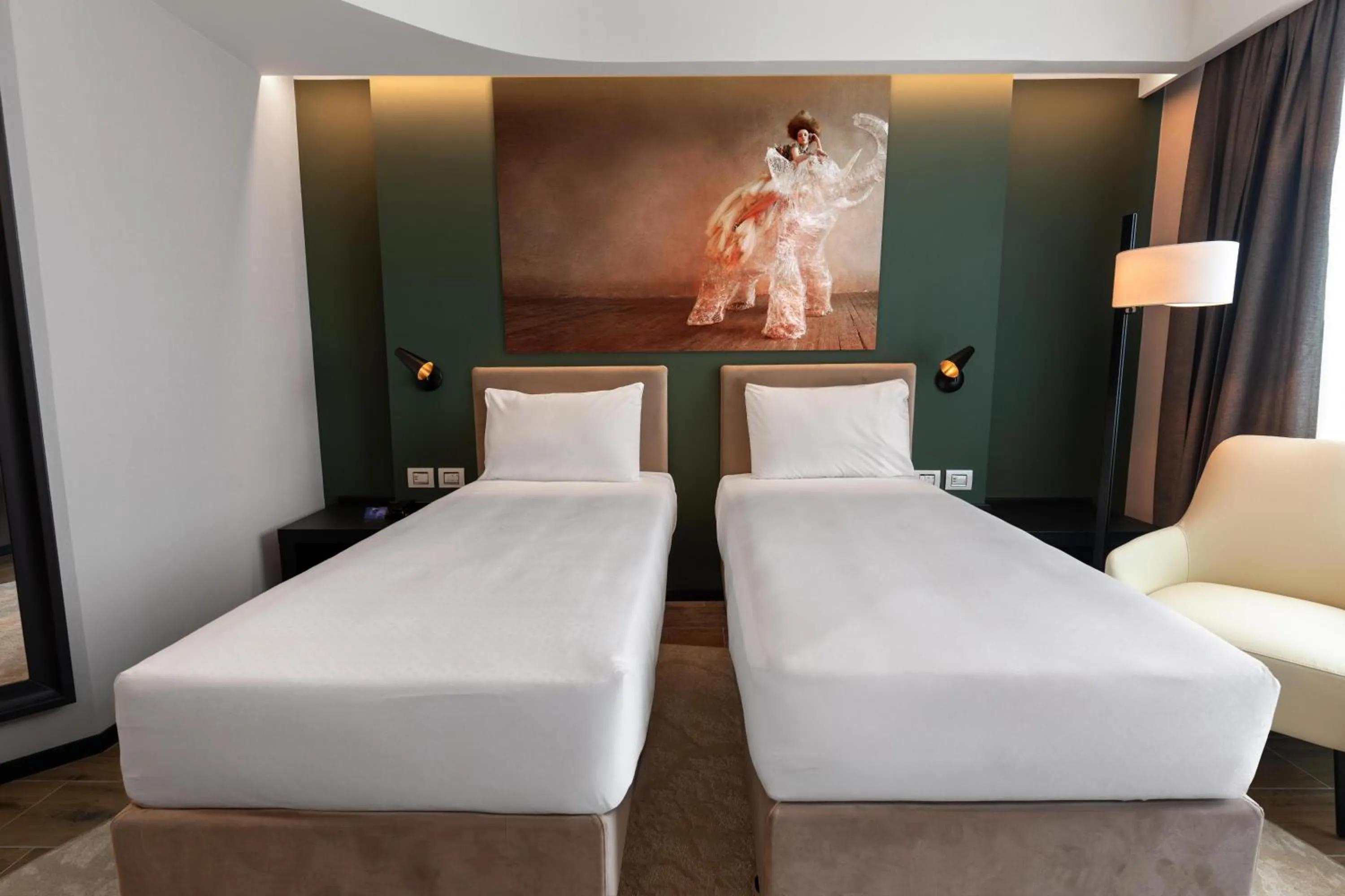 Bedroom, Bed in Radisson Blu Hotel, Bergamo ChorusLife