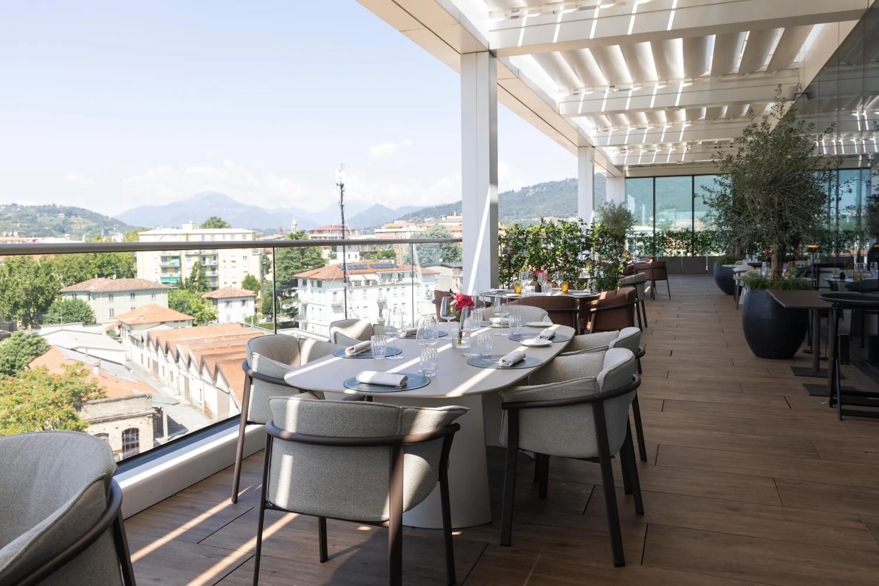 Restaurant/places to eat in Radisson Blu Hotel, Bergamo ChorusLife