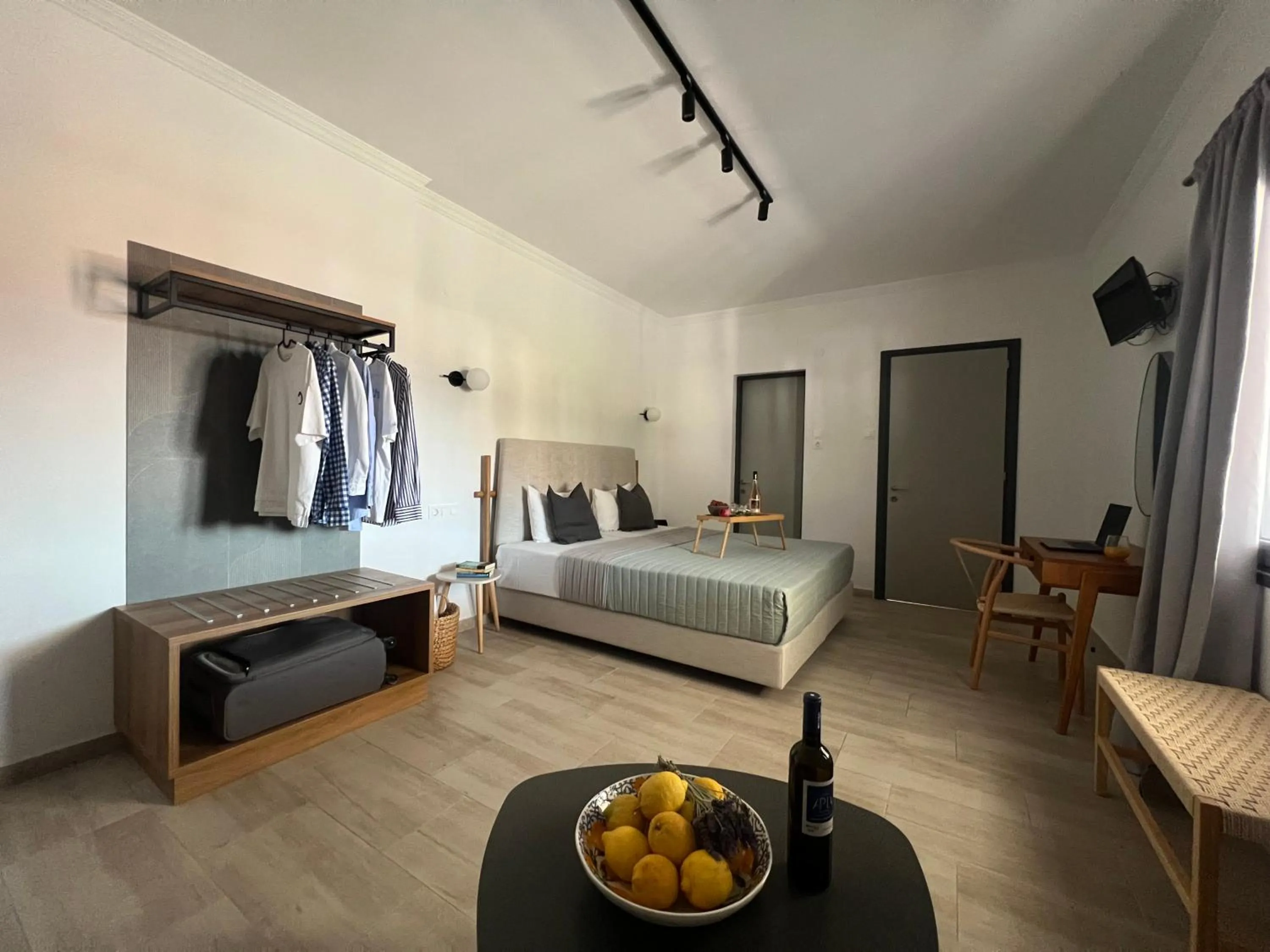 Bed in Central Guest House Skiathos