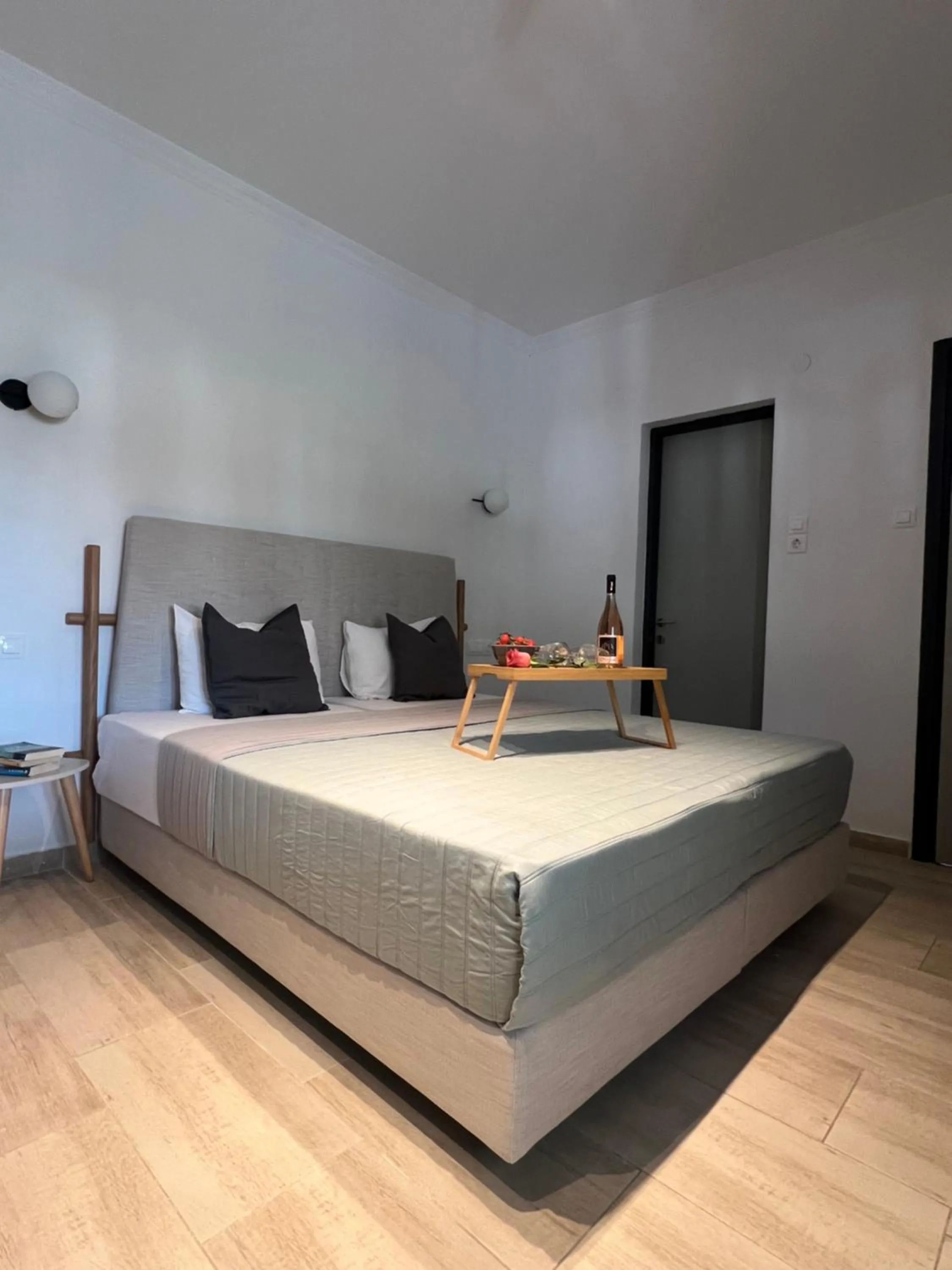 Bed in Central Guest House Skiathos