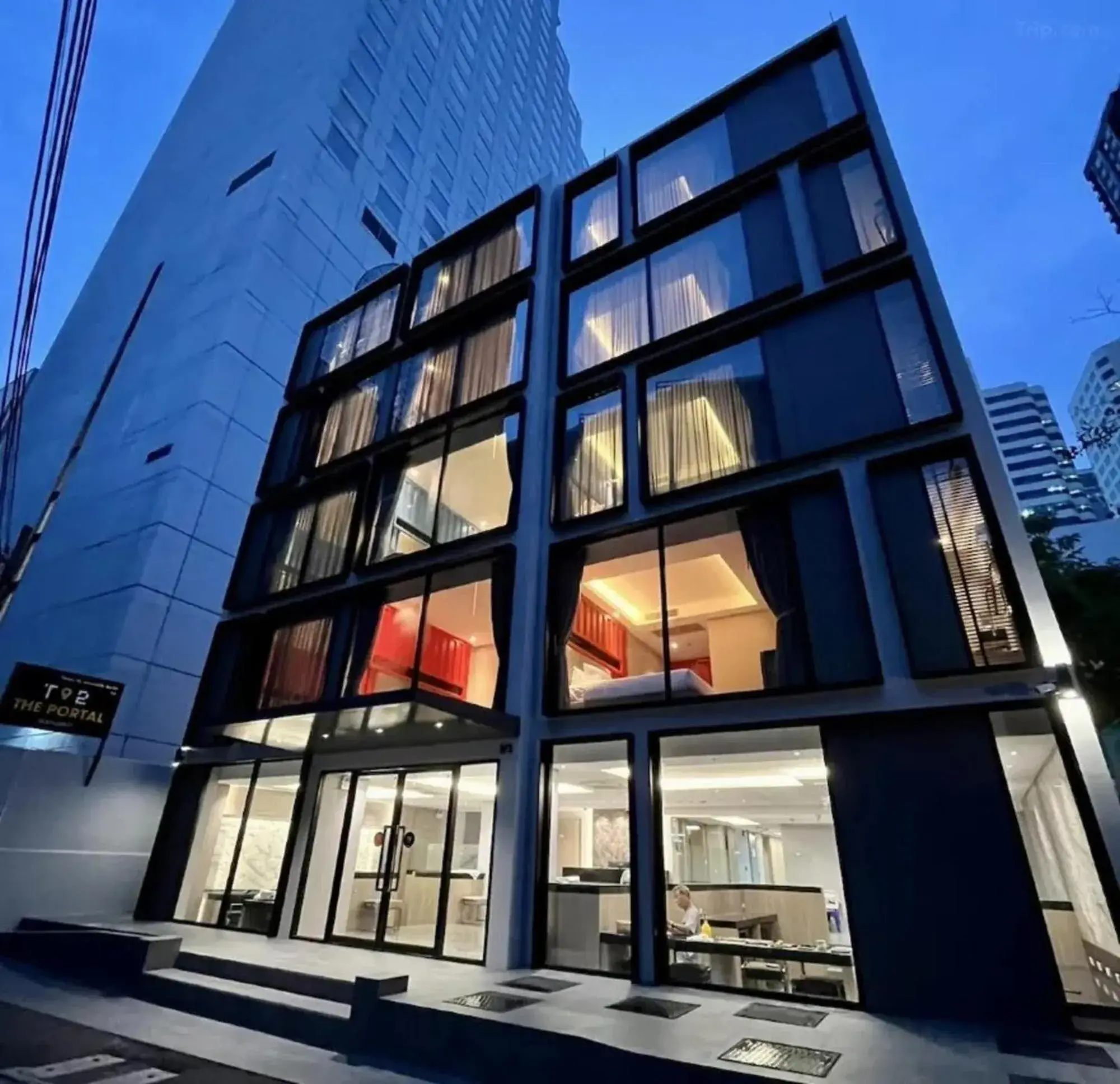 Property building in T2 The Portal Sukhumvit Property building in T2 The Portal Sukhumvit