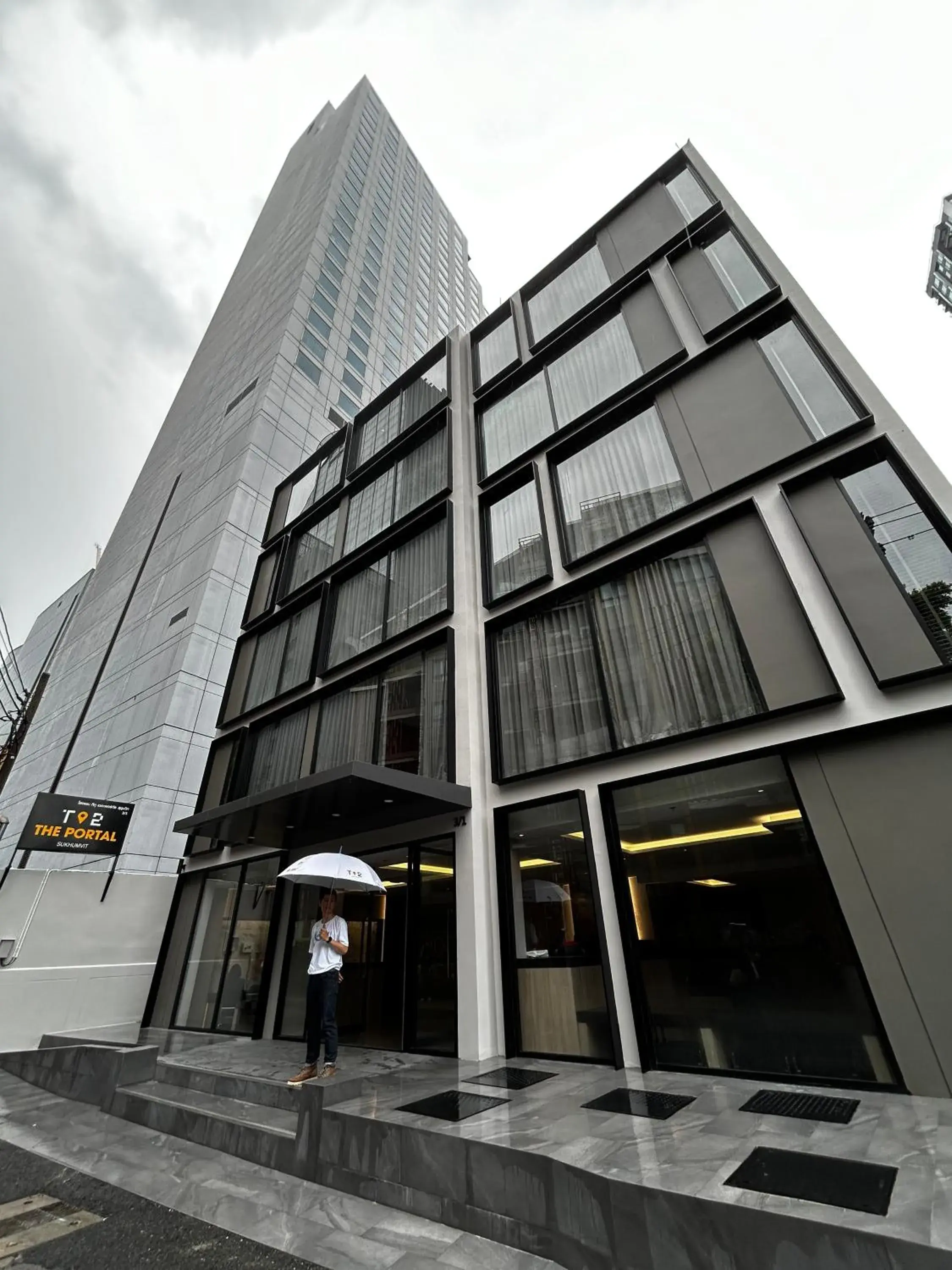 Facade/entrance in T2 The Portal Sukhumvit Facade/entrance in T2 The Portal Sukhumvit