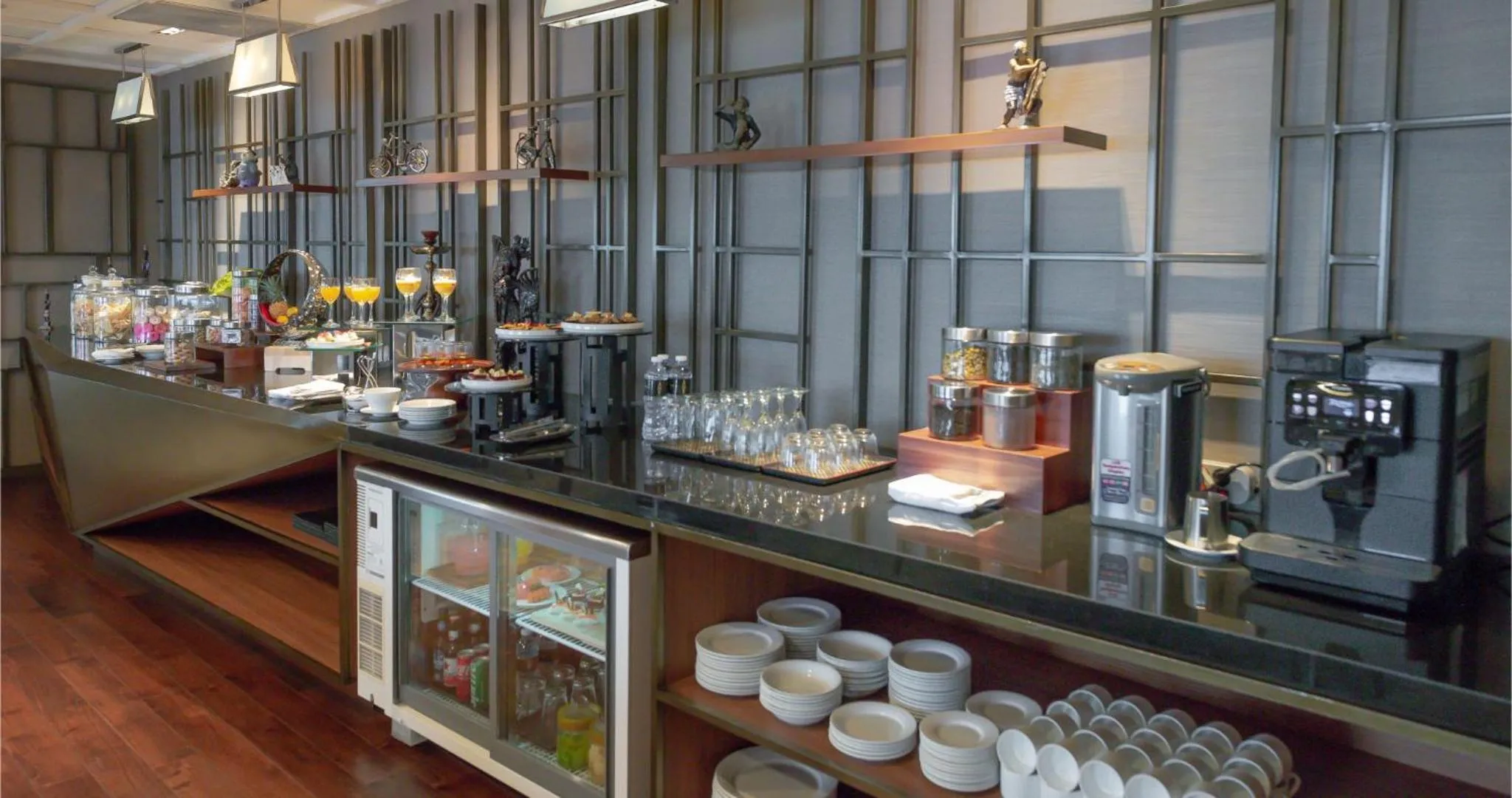 Area and facilities in Gumaya Tower Hotel