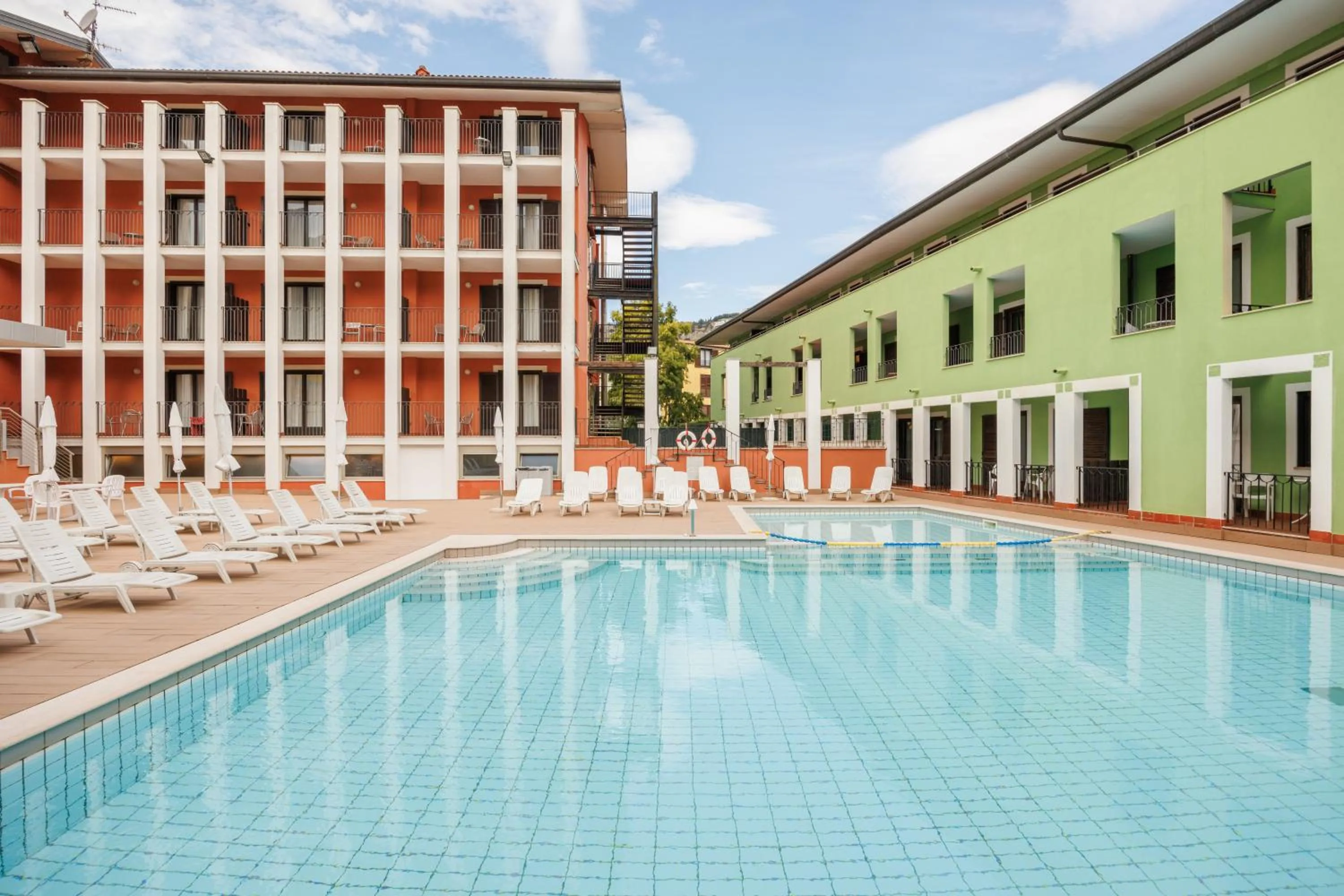 Swimming pool in Club Hotel e Residence La Vela