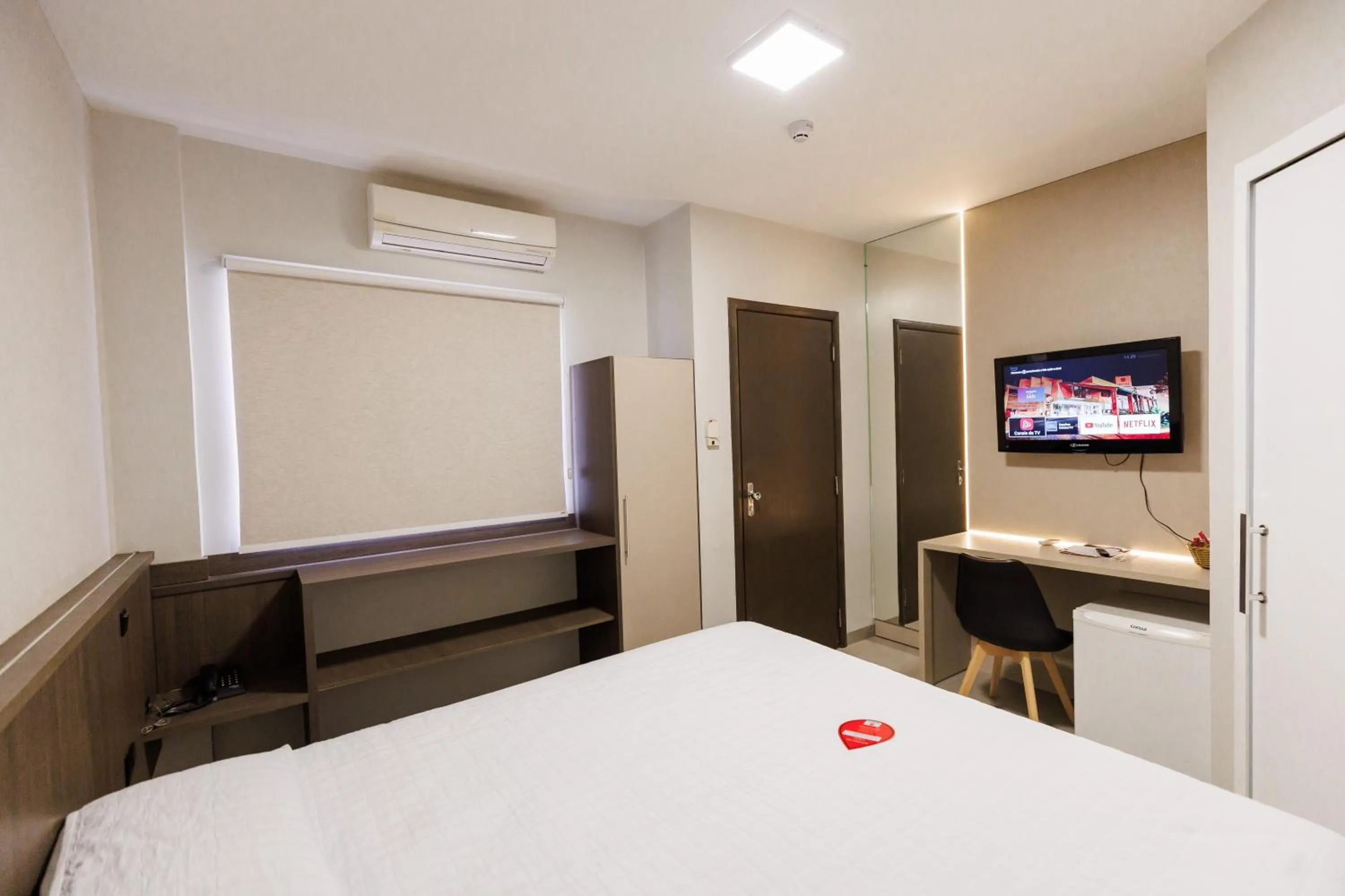 Bedroom, Bed in Tonello Business Hotel