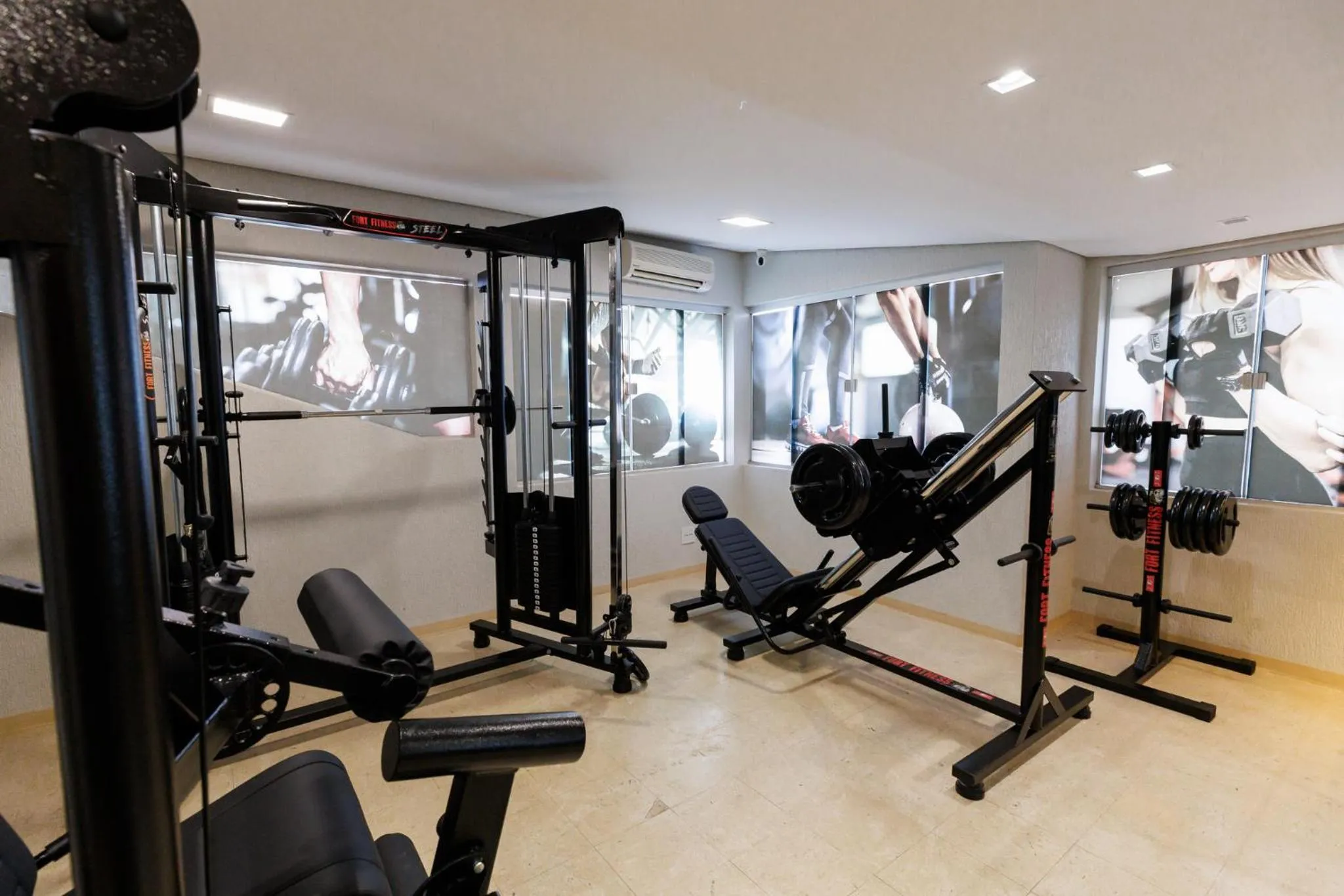 Fitness centre/facilities in Tonello Business Hotel