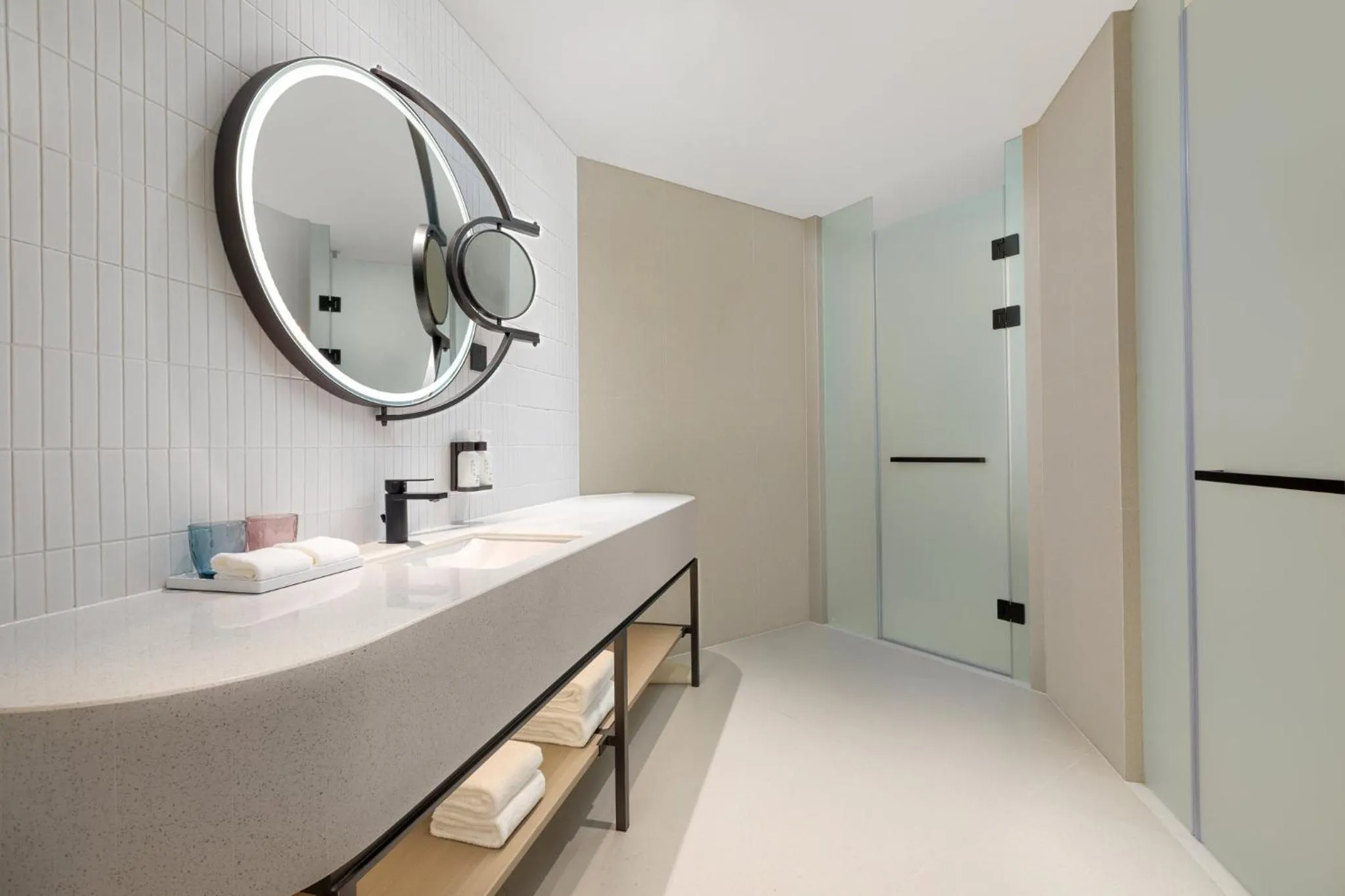 Bathroom in EVEN Hotel Shanghai Hongqiao CBD by IHG