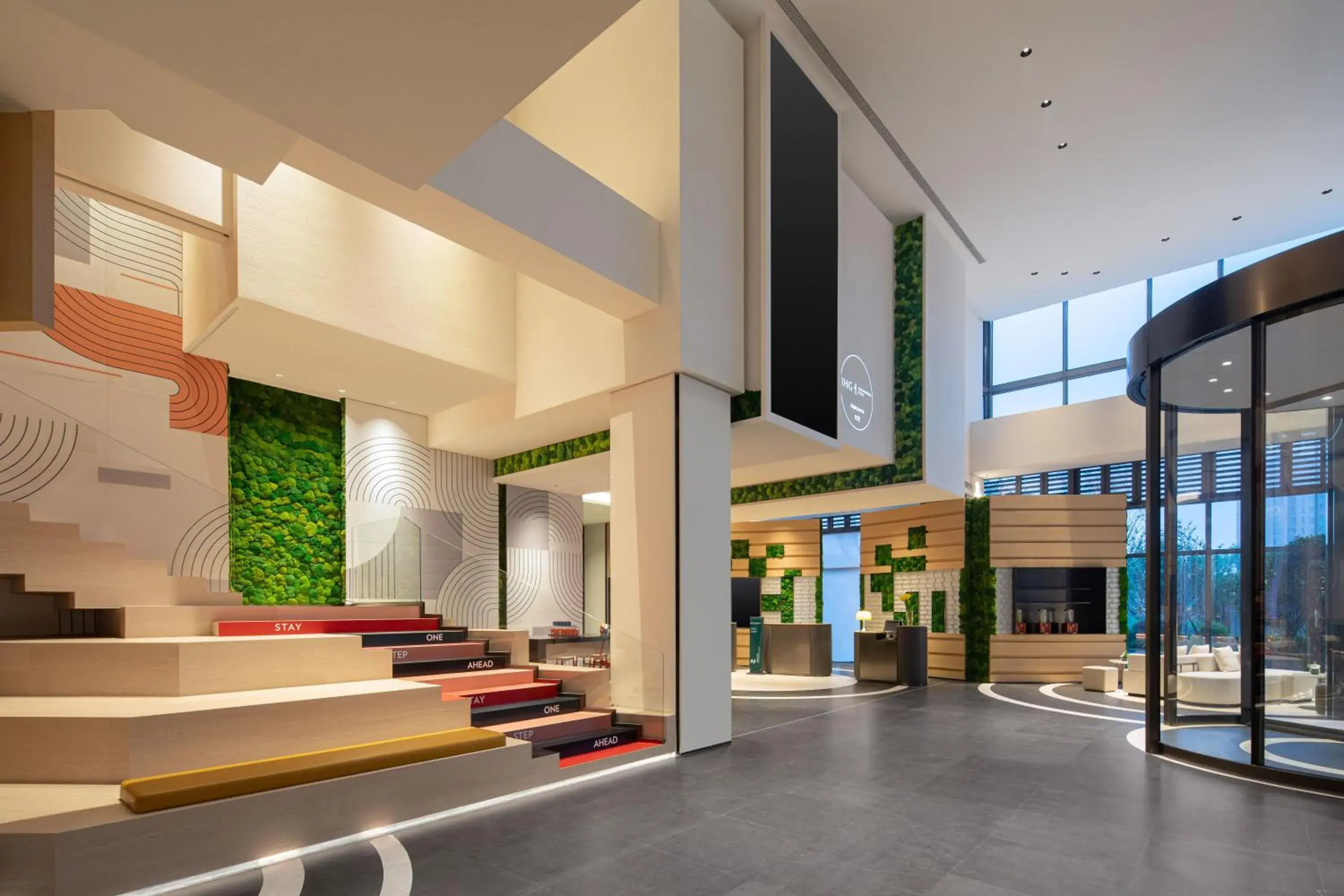 Lobby or reception in EVEN Hotel Shanghai Hongqiao CBD by IHG Lobby or reception in EVEN Hotel Shanghai Hongqiao CBD by IHG