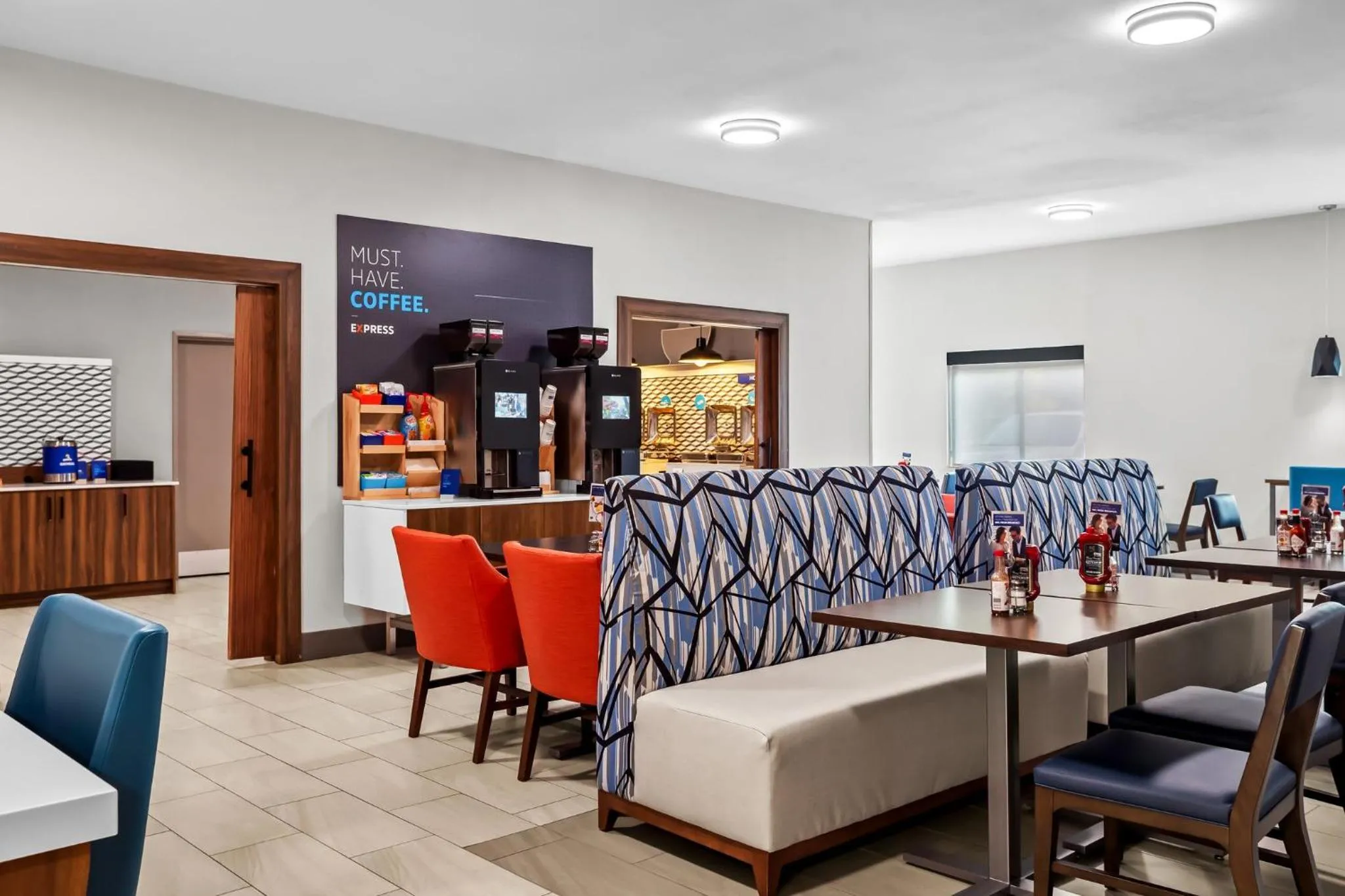 Photo of the whole room in Holiday Inn Express & Suites Tumwater - Olympia by IHG