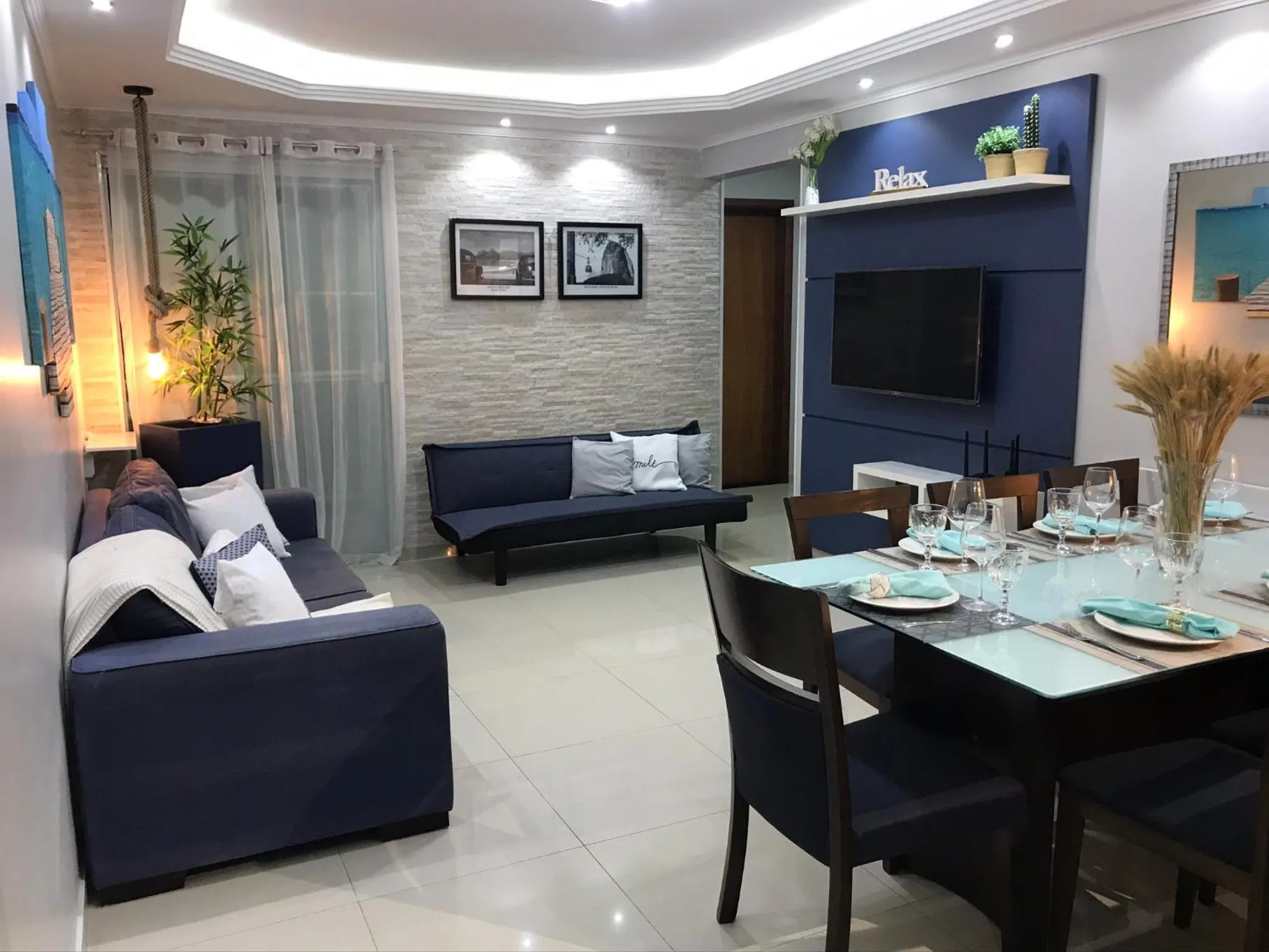 Lindo apartamento em condomínio com clube