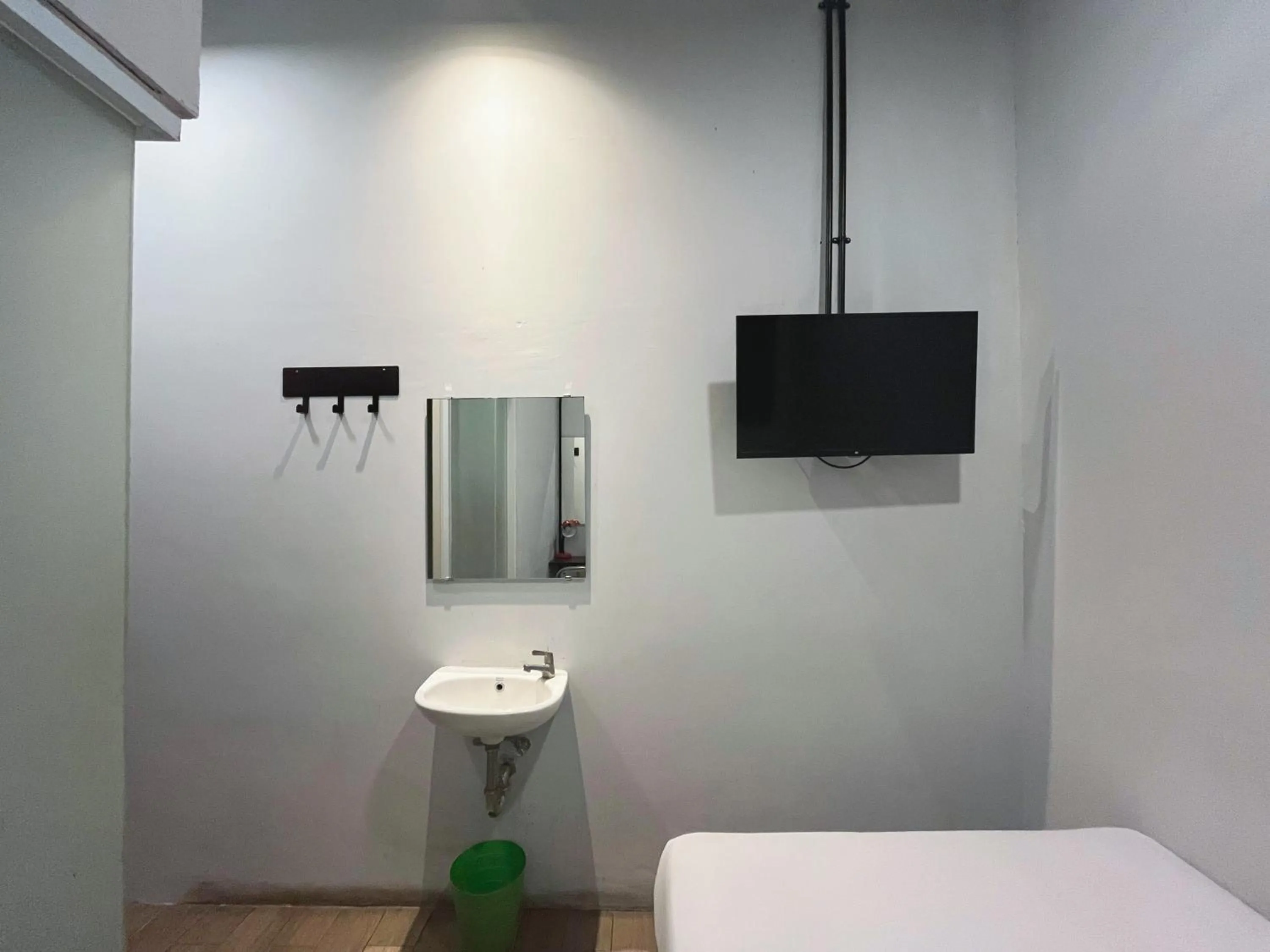 Bed in Anders Arjuna Selatan