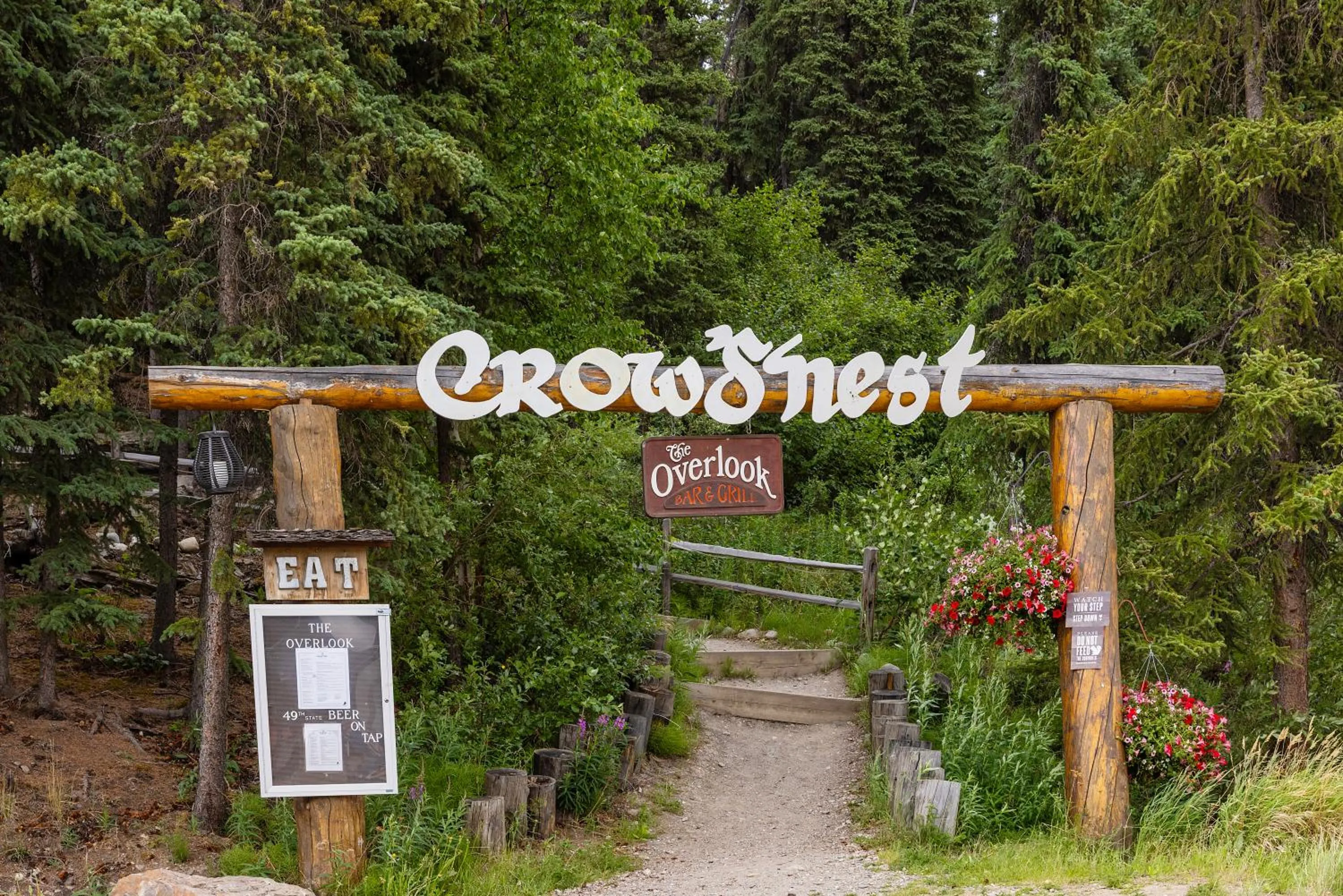 Property logo or sign in Denali Crow's Nest Cabins