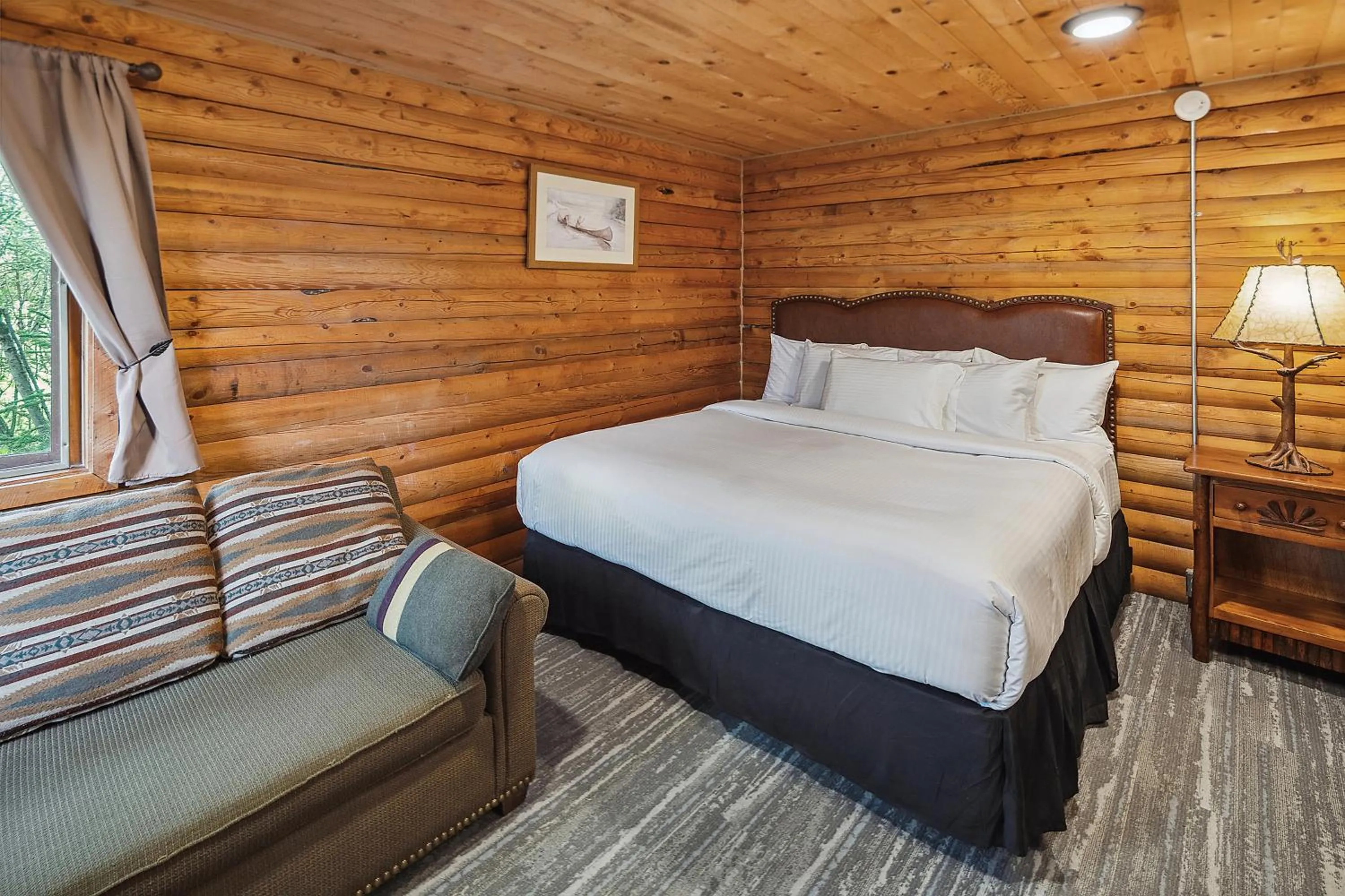 Bedroom, Bed in Denali Crow's Nest Cabins