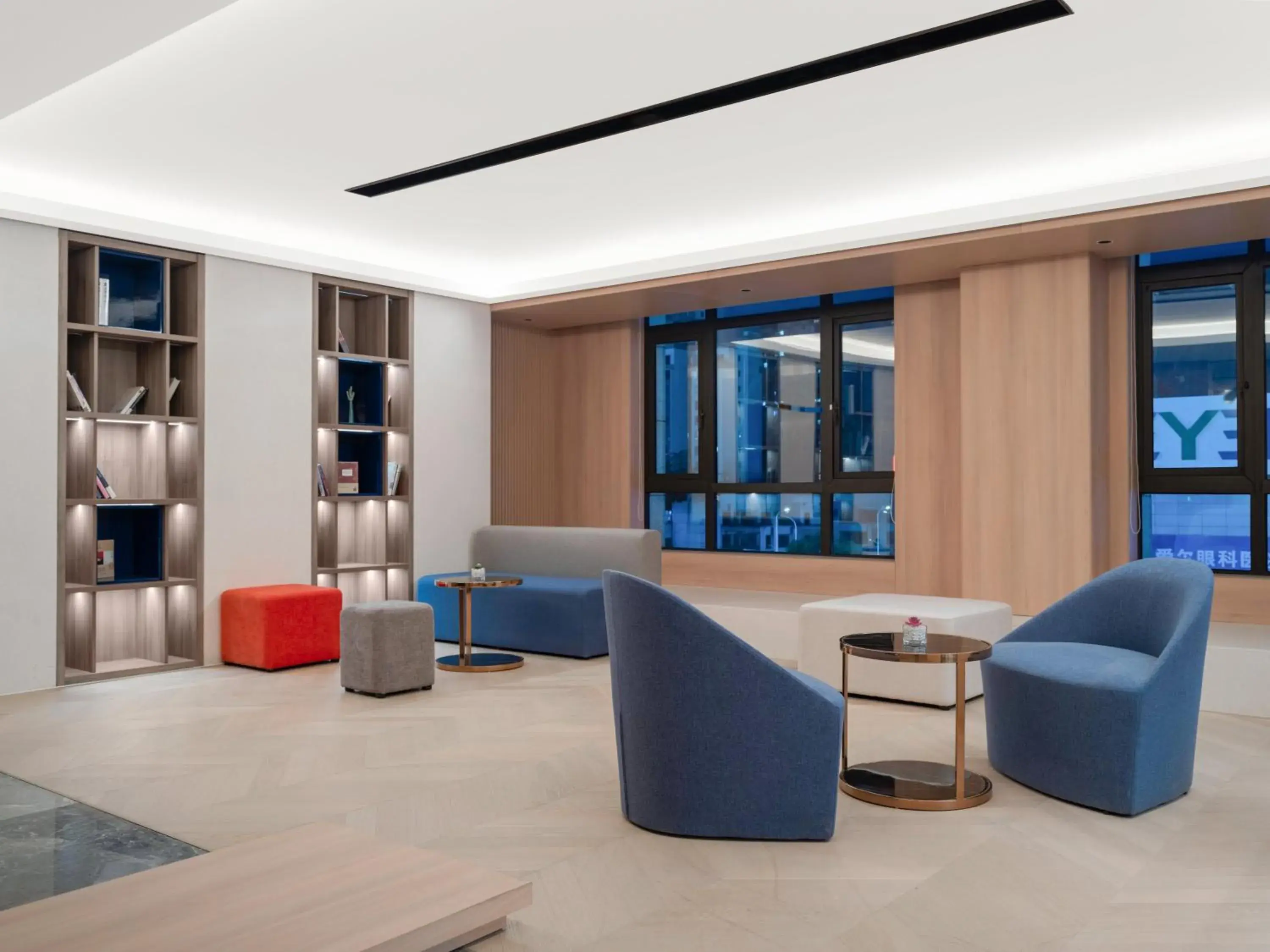 Property building in Holiday Inn Express Chongqing Tongliang by IHG Property building in Holiday Inn Express Chongqing Tongliang by IHG